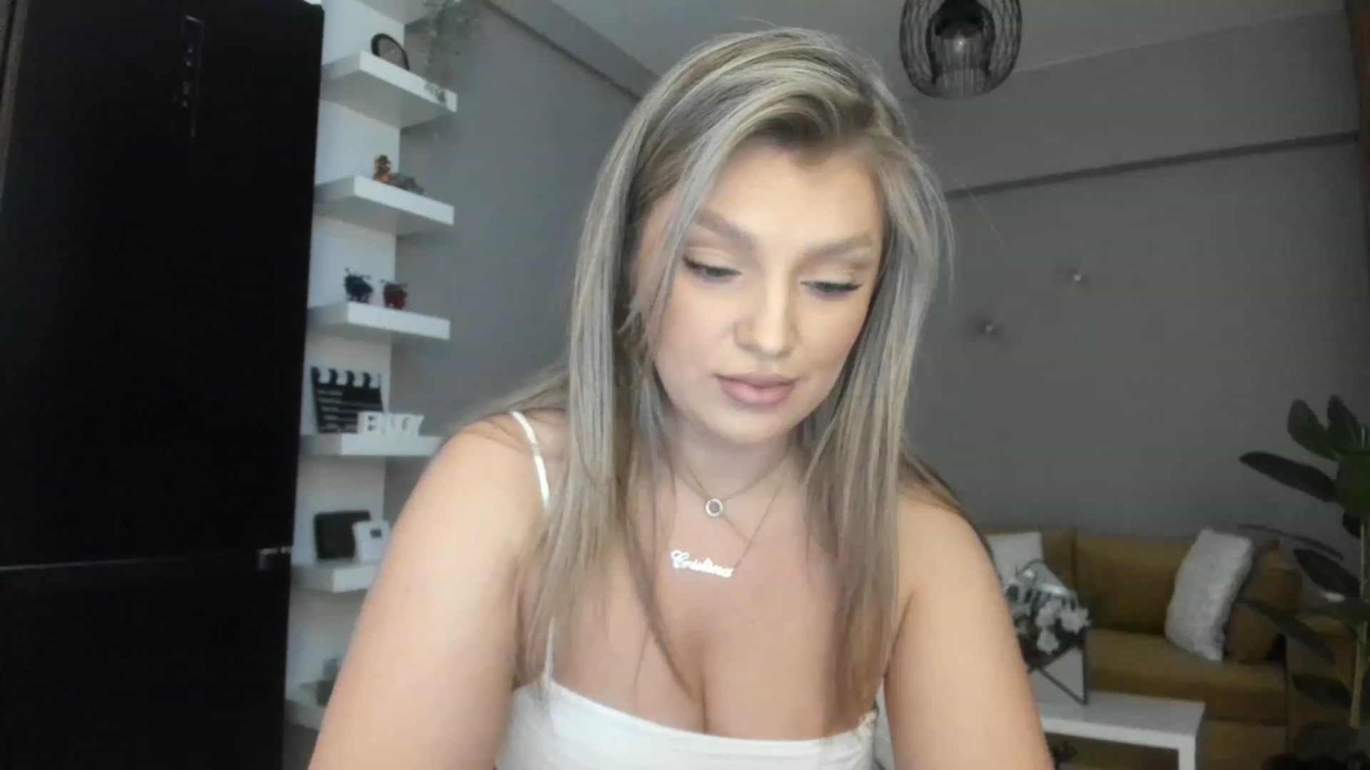 Gallery image thumbnail from WetSelf's myfreecams stream on, 03/08/2023, 09:53 image 10 of 20