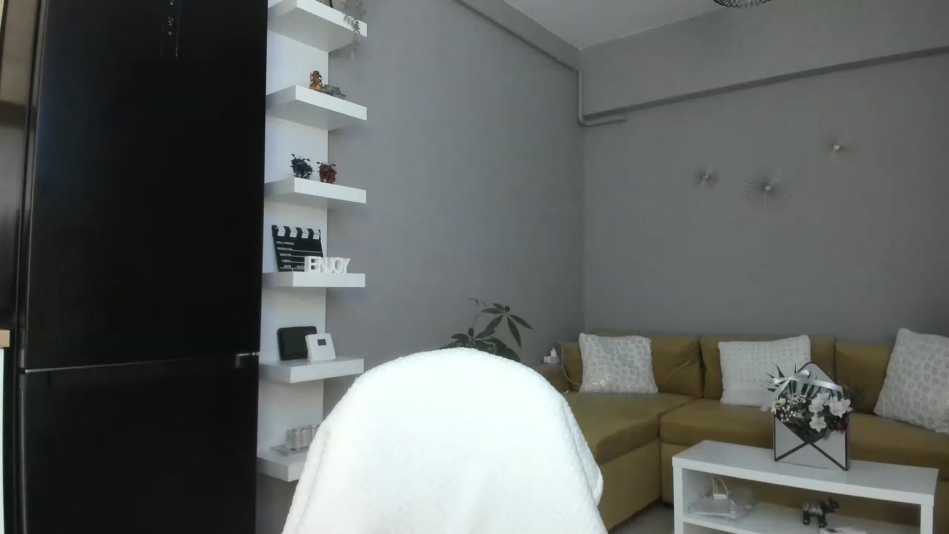 Gallery image thumbnail from WetSelf's myfreecams stream on, 03/09/2023, 14:38 image 5 of 20