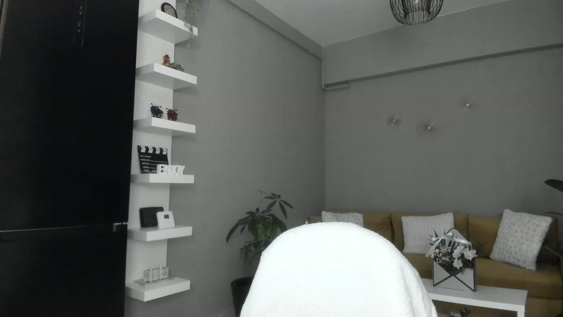 Gallery image thumbnail from WetSelf's myfreecams stream on, 03/09/2023, 14:38 image 16 of 20