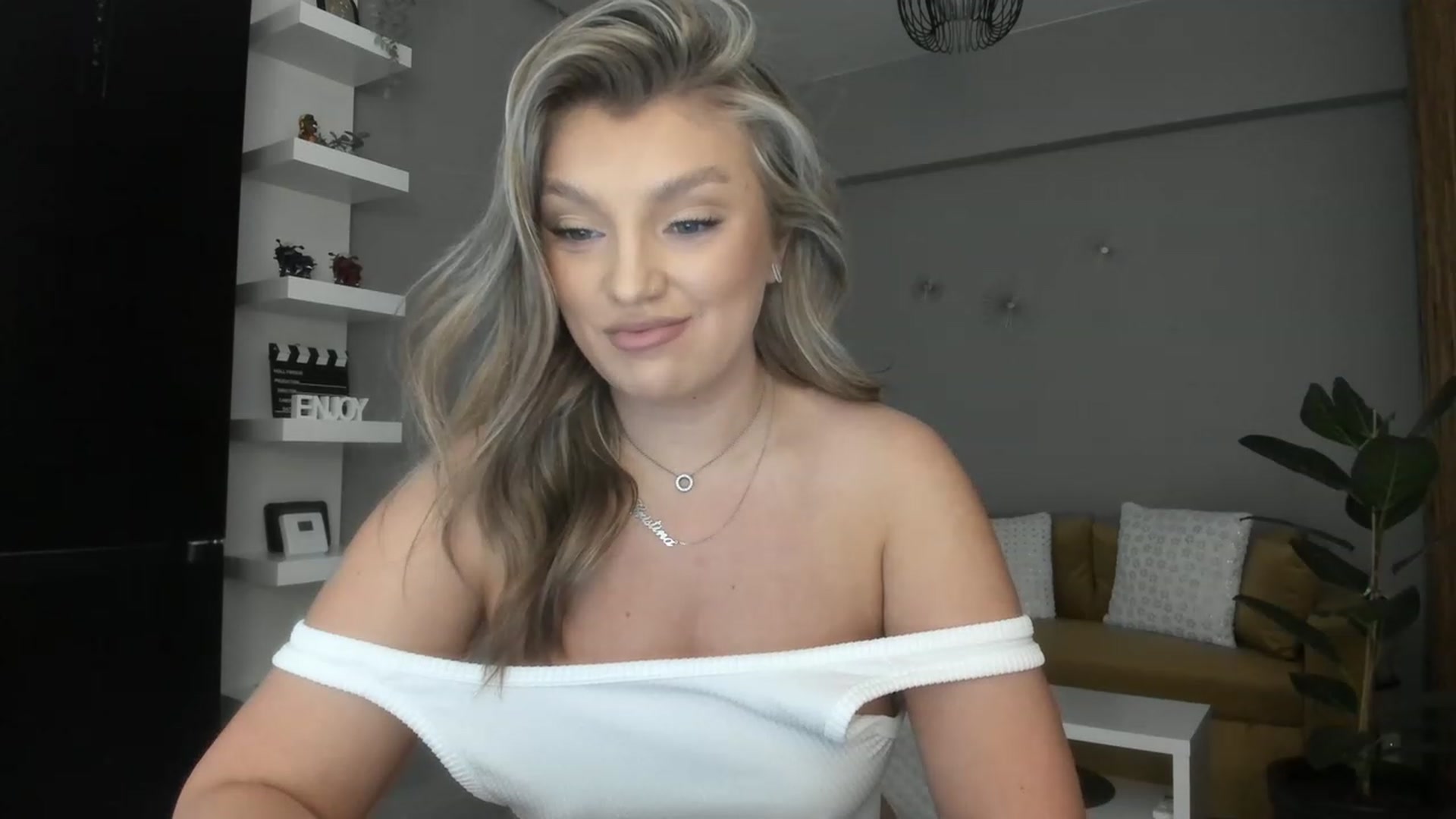 Gallery image thumbnail from WetSelf's myfreecams stream on, 03/14/2023, 12:59 image 17 of 20