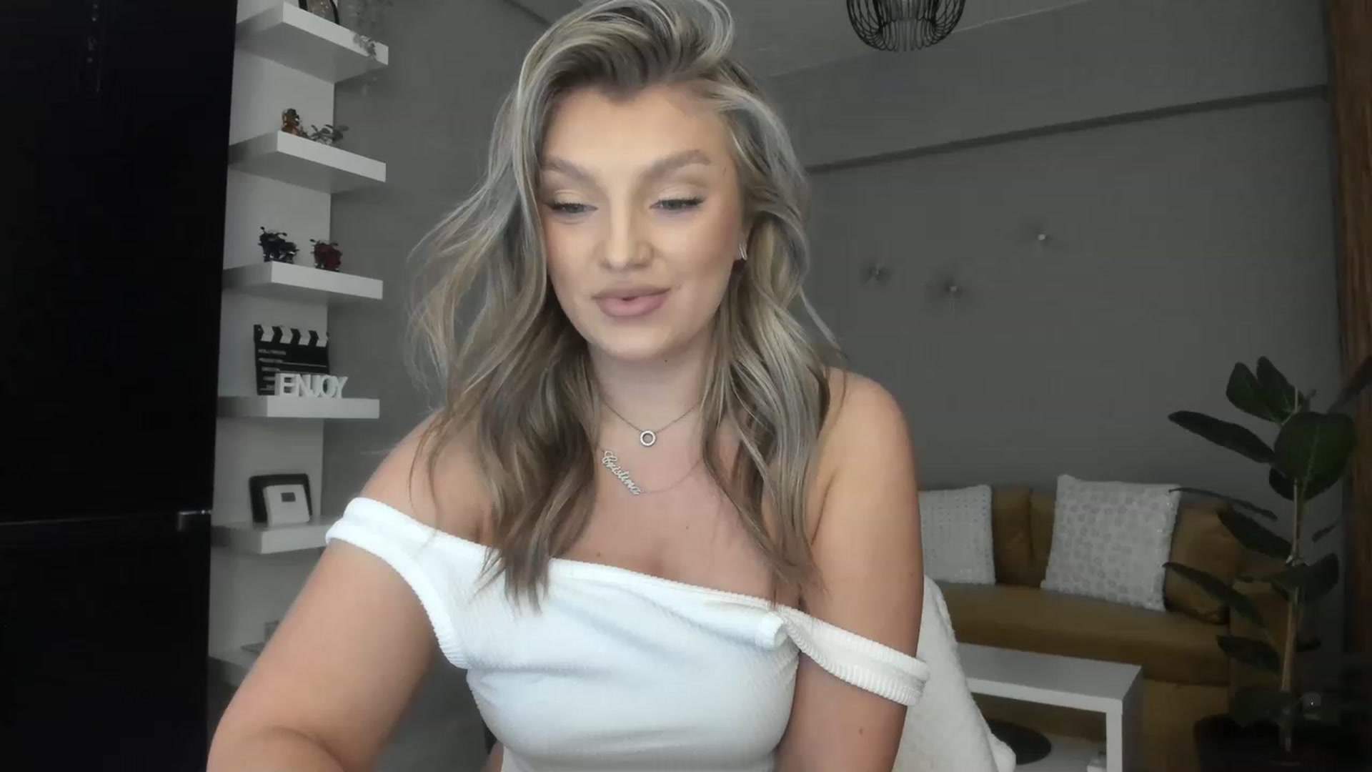 Gallery image thumbnail from WetSelf's myfreecams stream on, 03/14/2023, 12:59 image 15 of 20