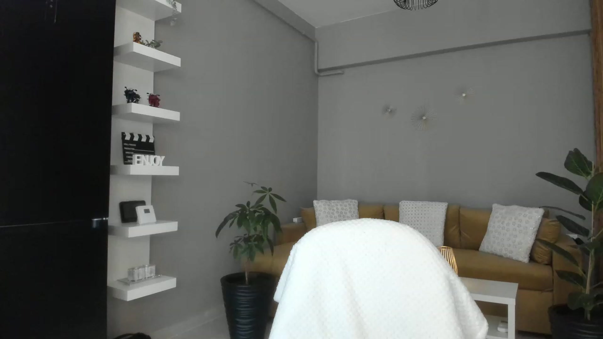 Gallery image thumbnail from WetSelf's myfreecams stream on, 03/15/2023, 10:15 image 17 of 20