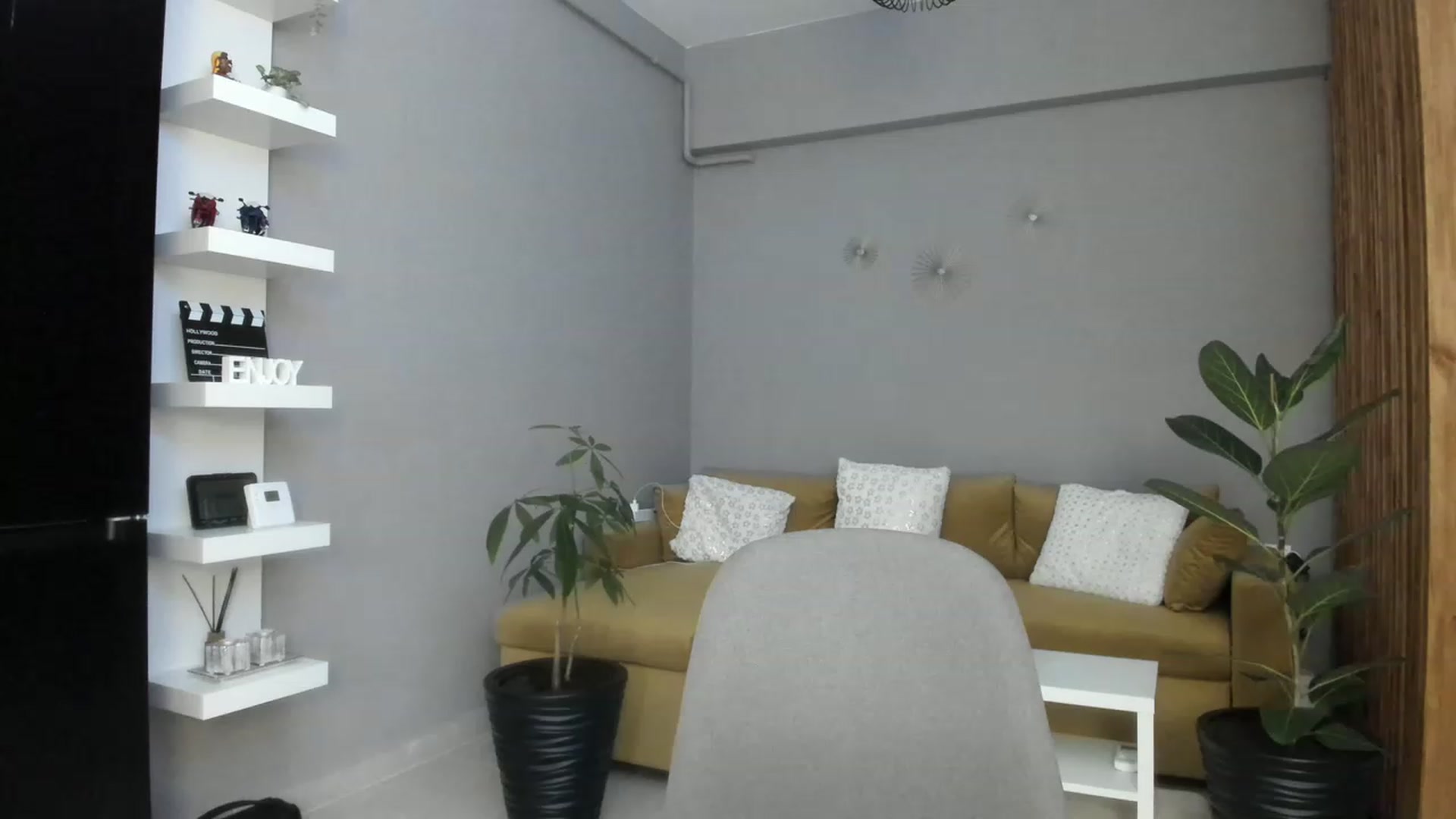 Gallery image thumbnail from WetSelf's myfreecams stream on, 03/24/2023, 16:18 image 9 of 20