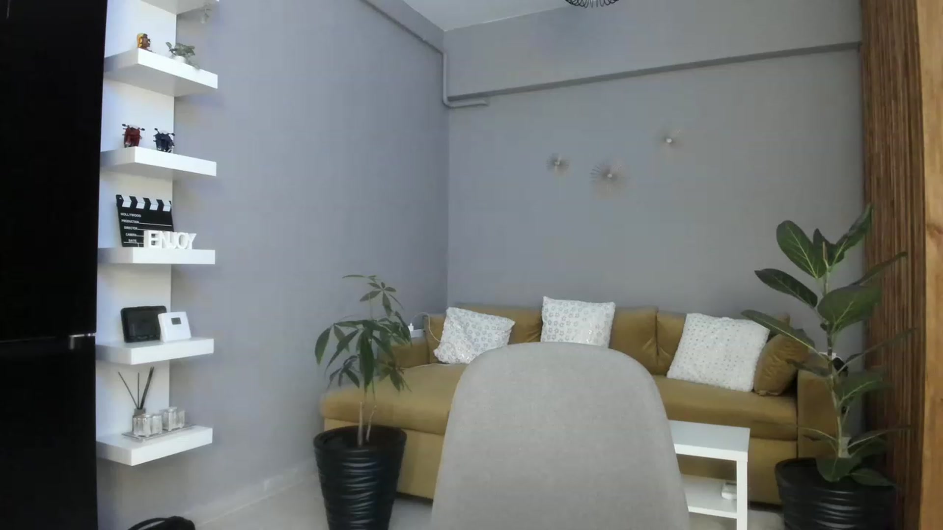Gallery image thumbnail from WetSelf's myfreecams stream on, 03/24/2023, 16:18 image 8 of 20
