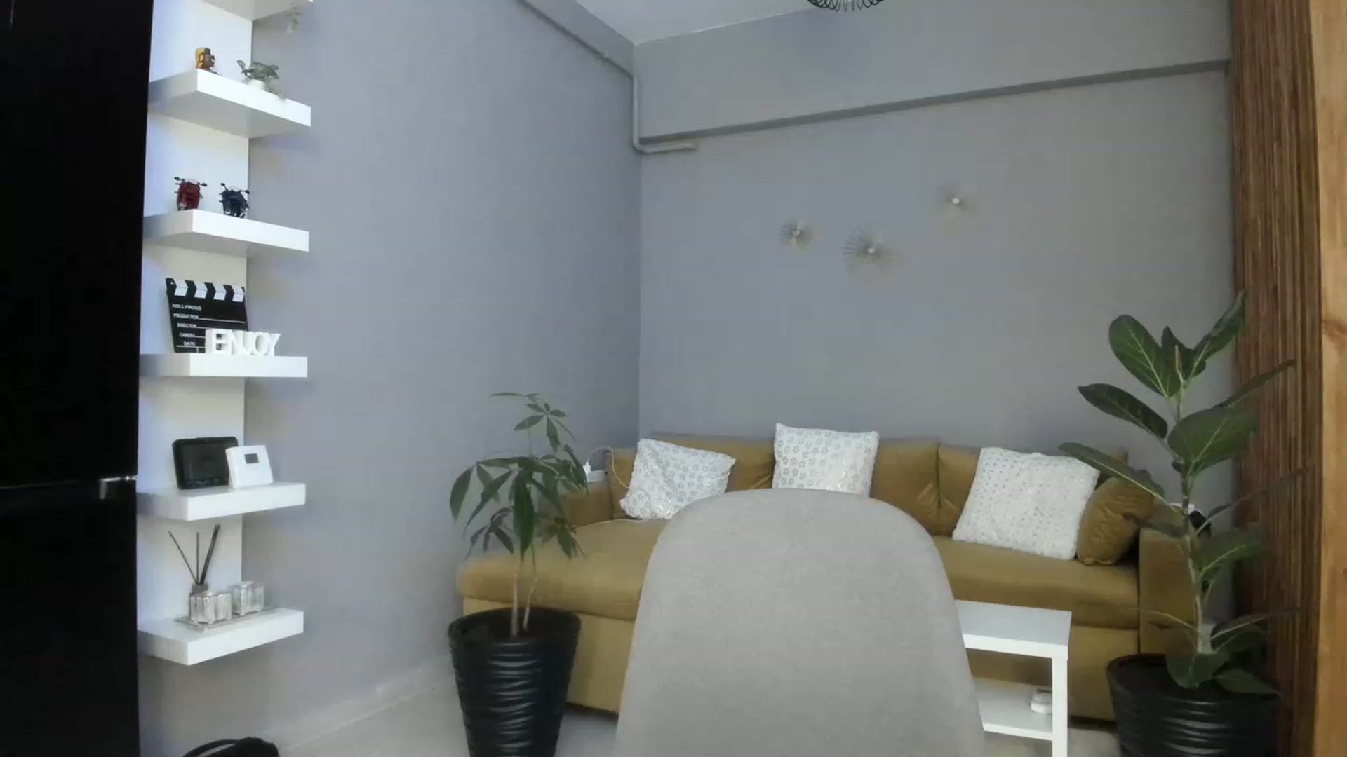 Gallery image thumbnail from WetSelf's myfreecams stream on, 03/24/2023, 16:18 image 2 of 20
