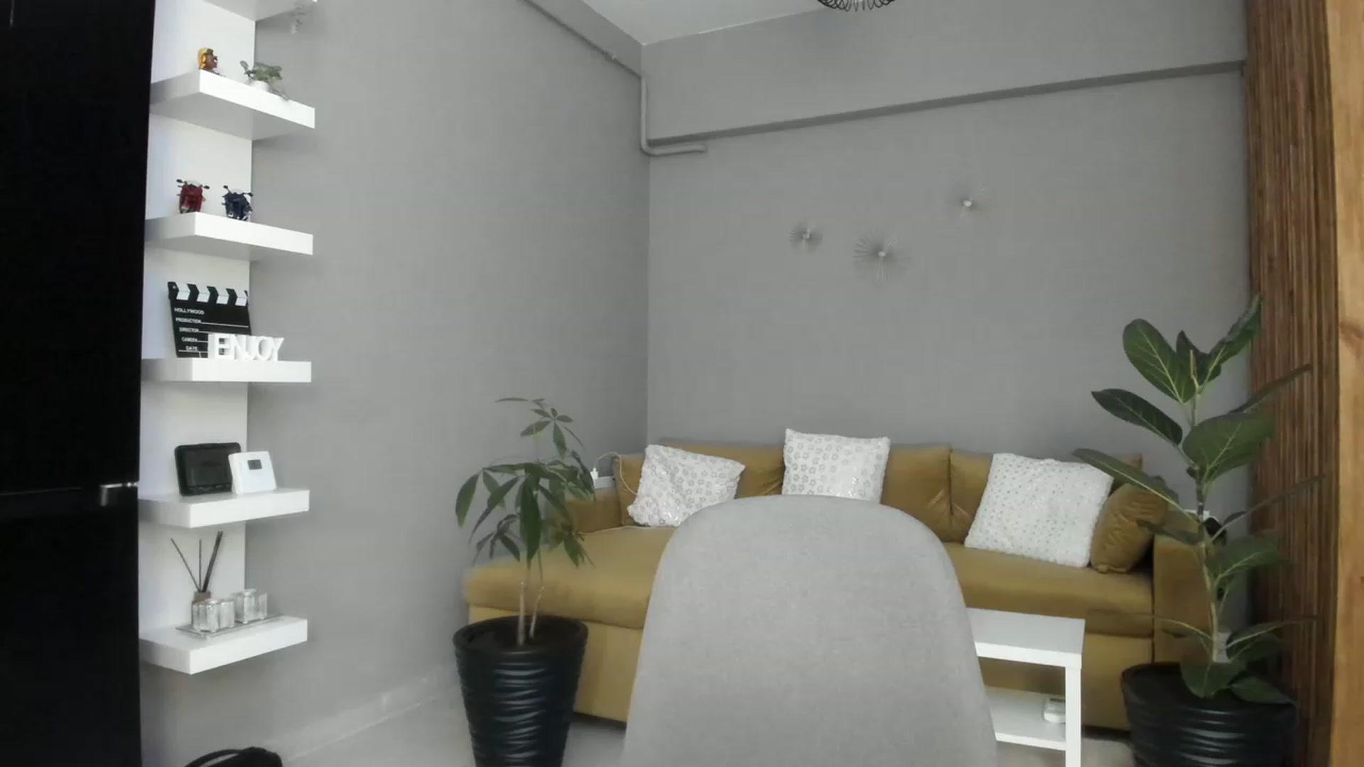 Gallery image thumbnail from WetSelf's myfreecams stream on, 03/24/2023, 16:18 image 5 of 20