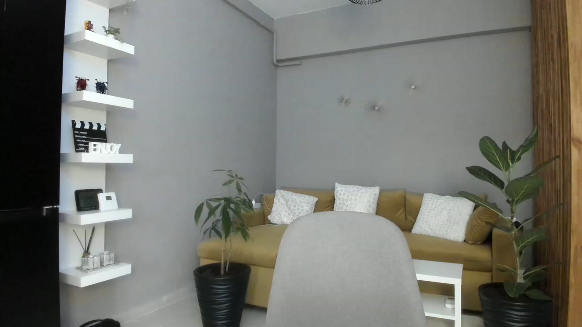 Gallery image thumbnail from WetSelf's myfreecams stream on, 03/24/2023, 16:18 image 1 of 20