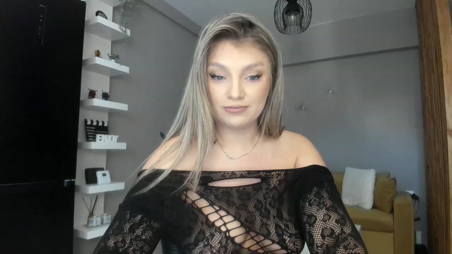 Gallery image thumbnail from WetSelf's myfreecams stream on, 03/30/2023, 11:56 image 1 of 20
