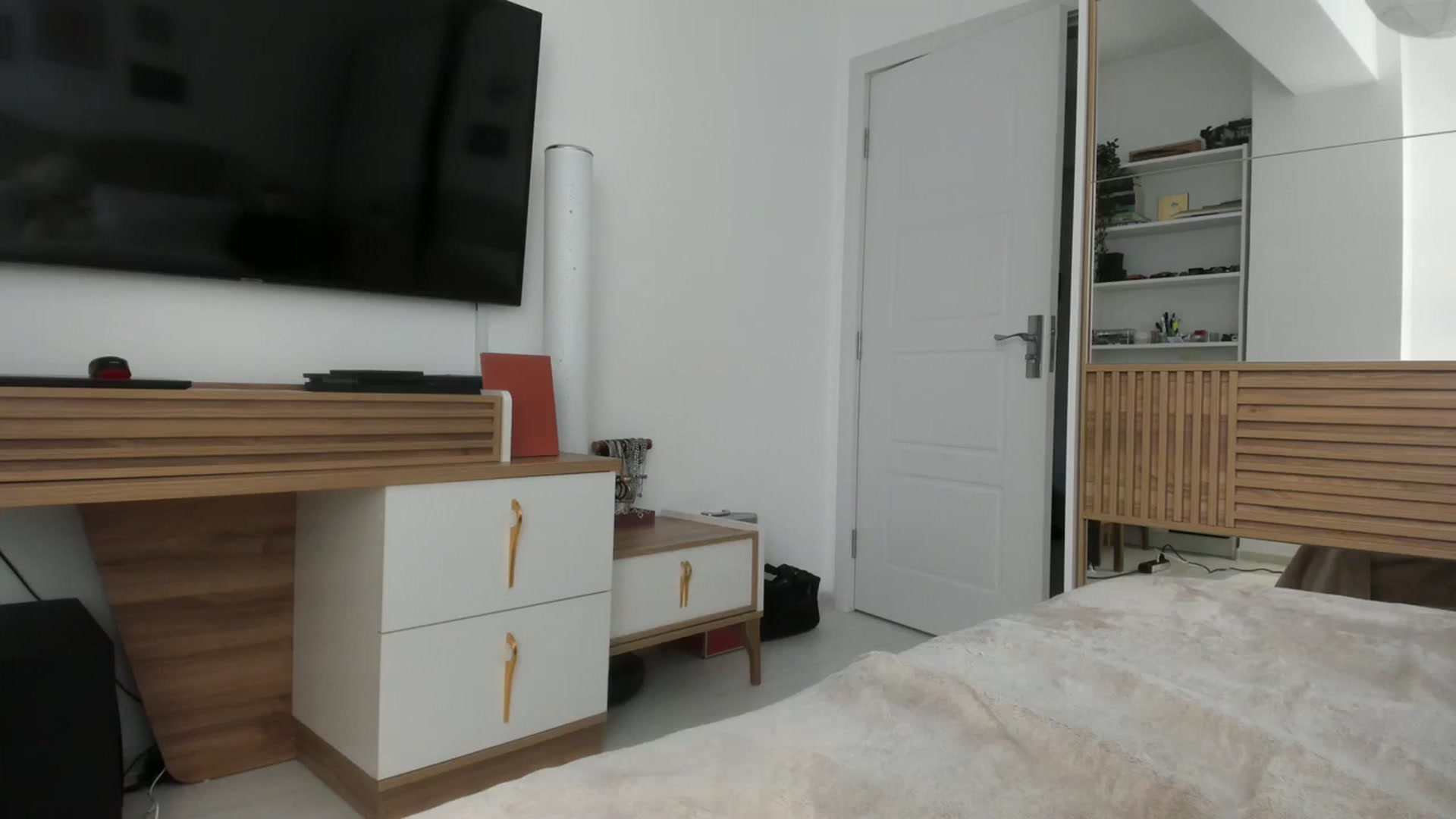 Gallery image thumbnail from WetSelf's myfreecams stream on, 08/22/2023, 10:49 image 12 of 20