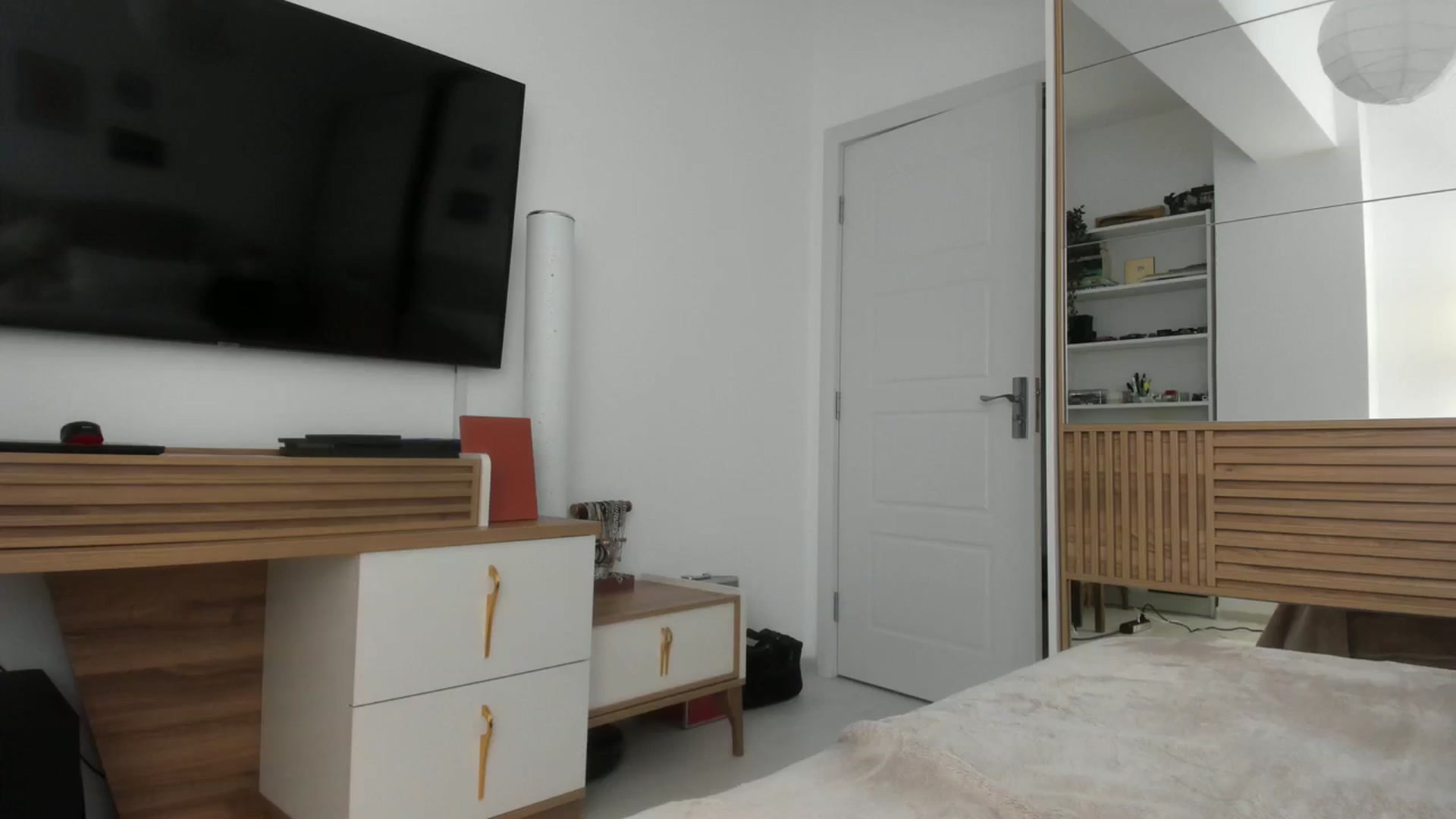 Gallery image thumbnail from WetSelf's myfreecams stream on, 08/22/2023, 10:49 image 1 of 20