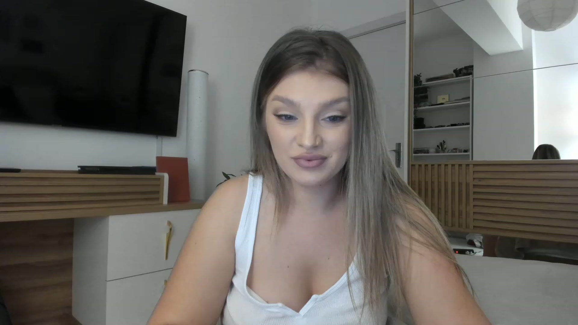 Gallery image thumbnail from WetSelf's myfreecams stream on, 08/26/2023, 17:52 image 7 of 20