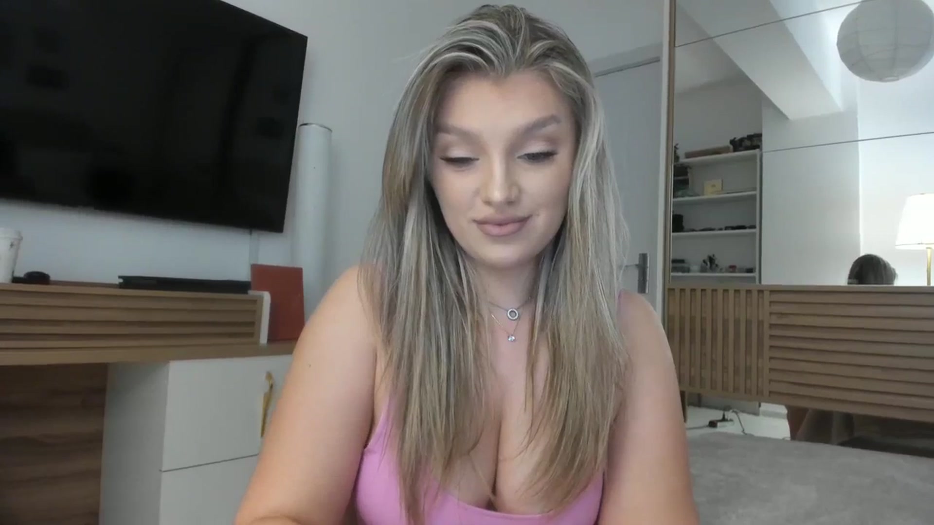 Gallery image thumbnail from WetSelf's myfreecams stream on, 09/10/2023, 16:11 image 17 of 20