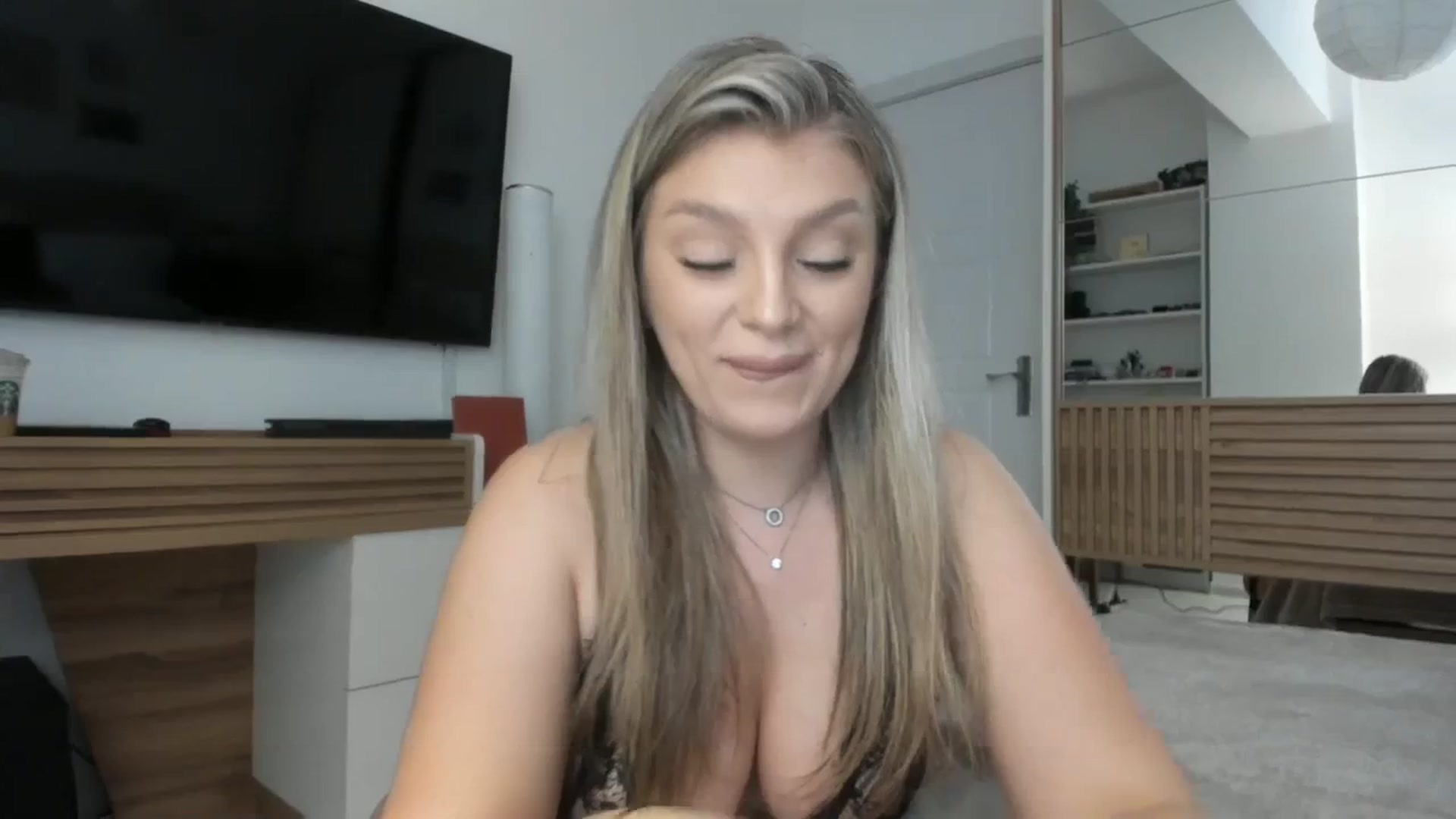 Gallery image thumbnail from WetSelf's myfreecams stream on, 09/11/2023, 16:17 image 5 of 20