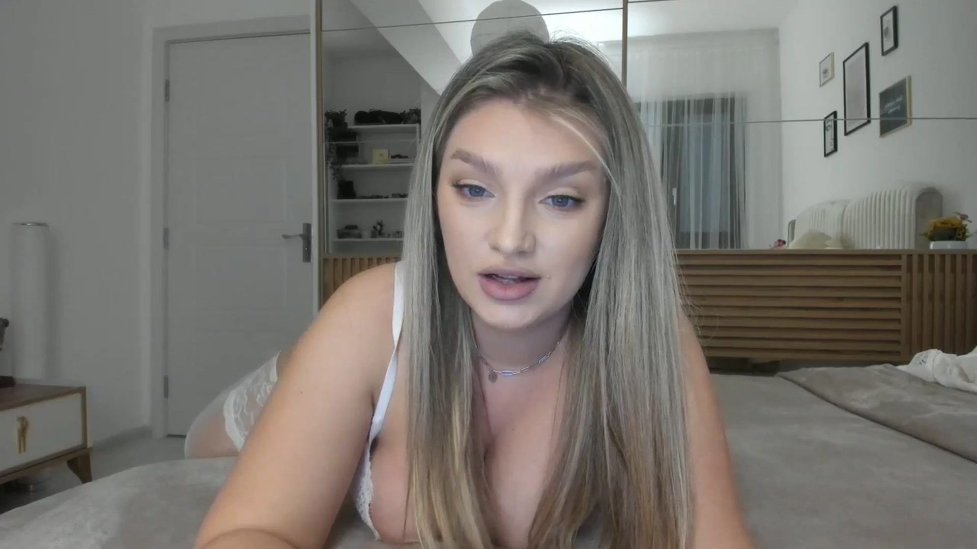 Gallery image thumbnail from WetSelf's myfreecams stream on, 10/12/2023, 16:34 image 10 of 20