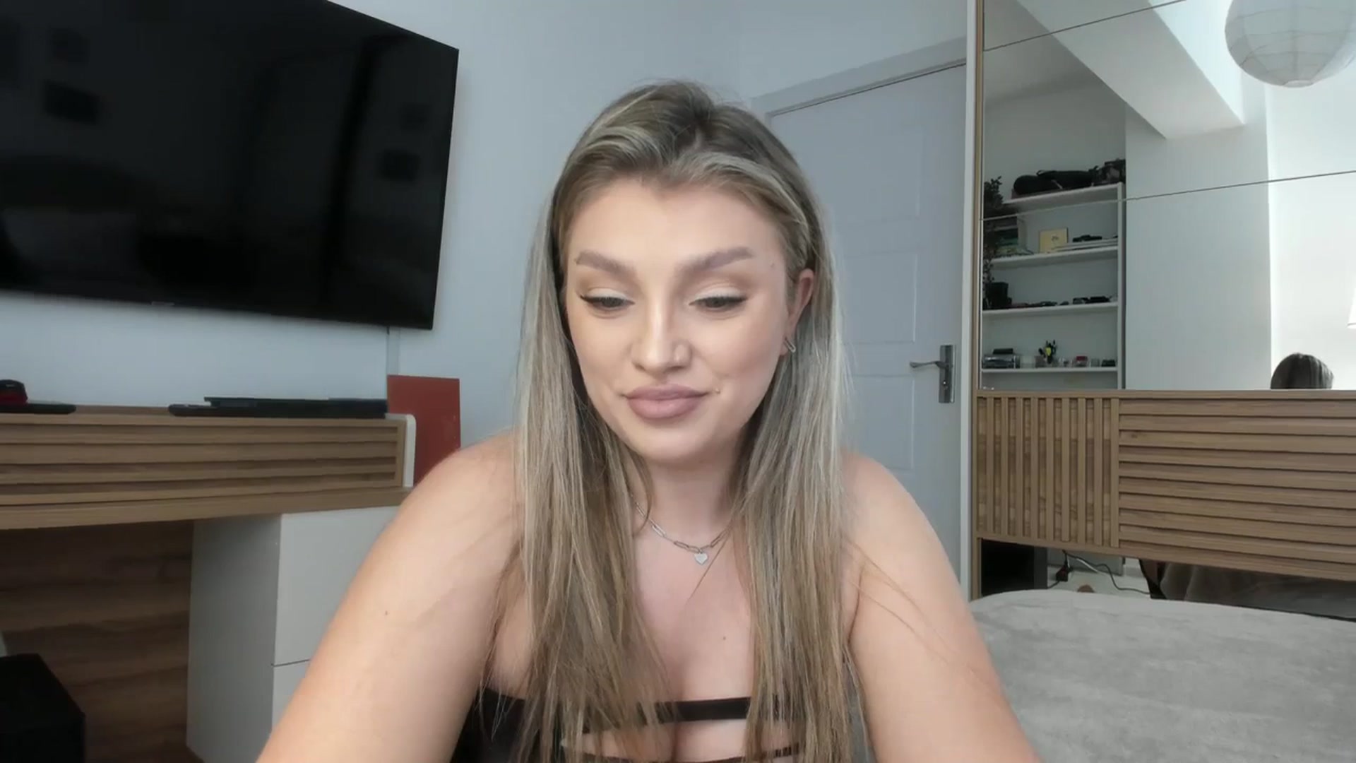 Gallery image thumbnail from WetSelf's myfreecams stream on, 10/22/2023, 10:37 image 20 of 20