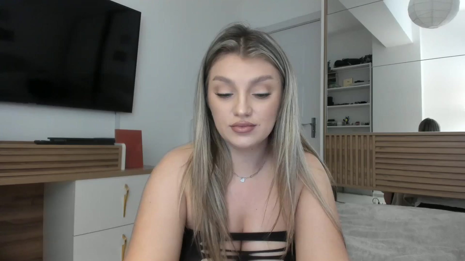 Gallery image thumbnail from WetSelf's myfreecams stream on, 10/22/2023, 14:56 image 1 of 20