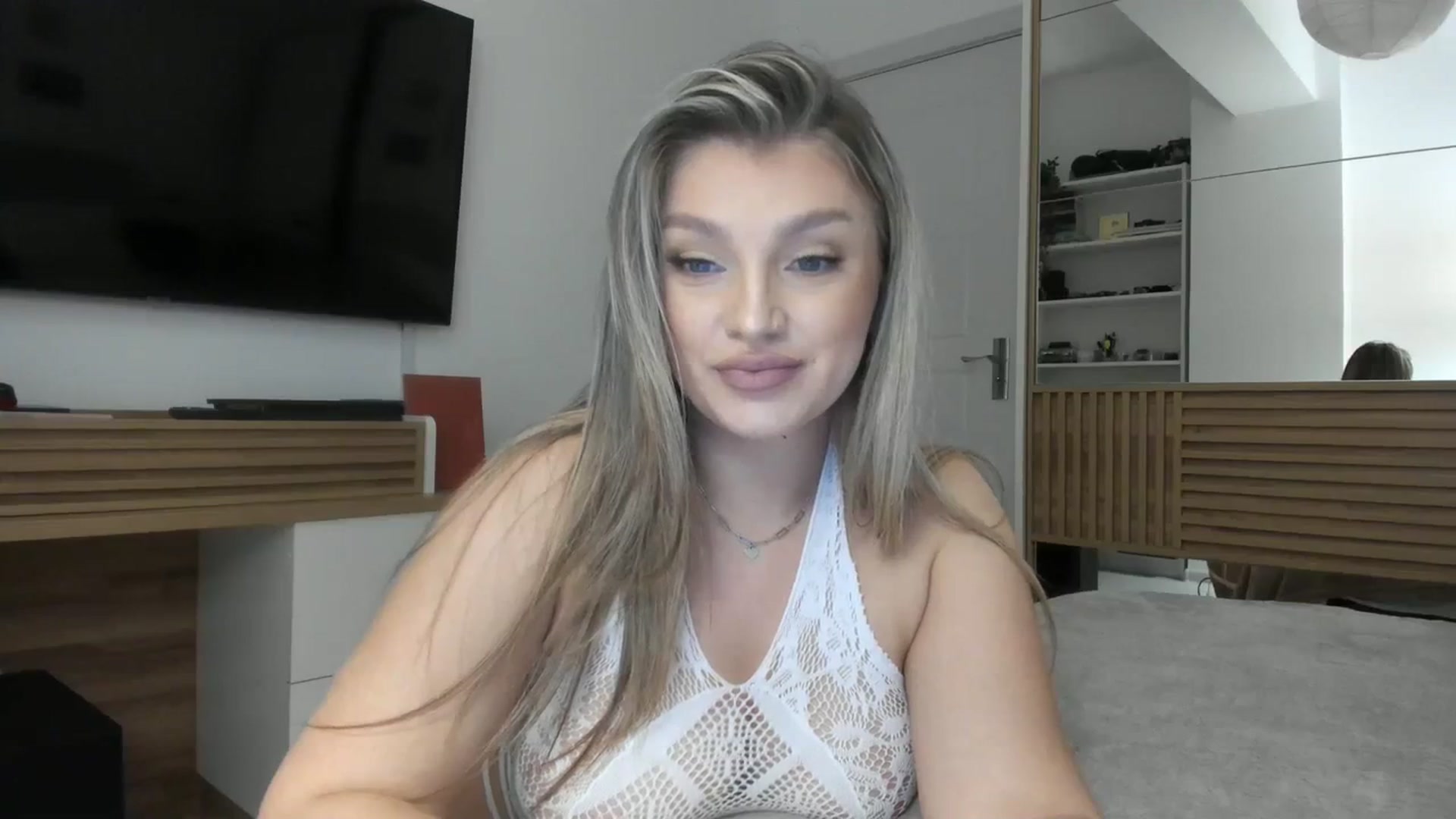 Gallery image thumbnail from WetSelf's myfreecams stream on, 10/22/2023, 17:51 image 7 of 20
