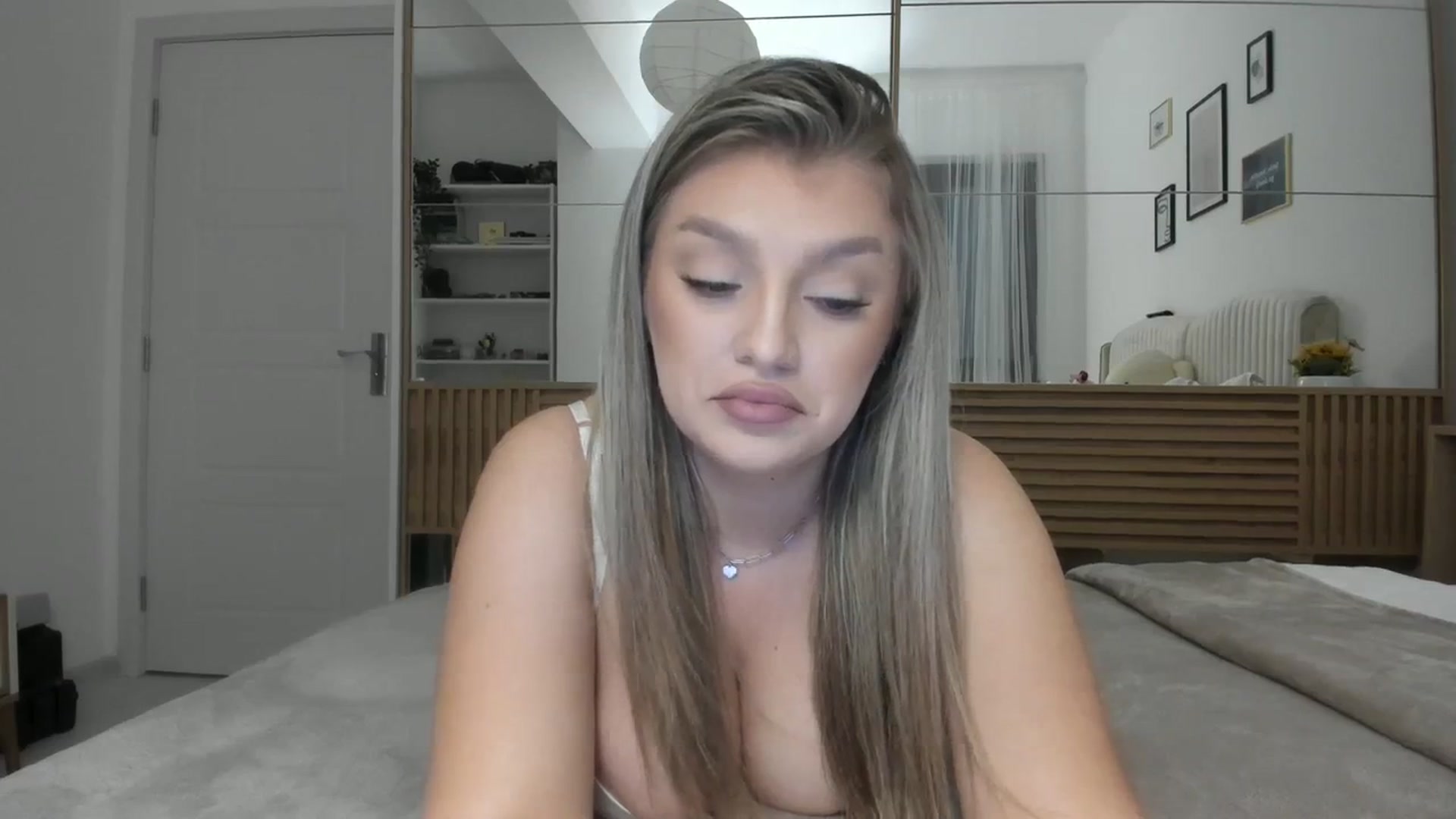 Gallery image thumbnail from WetSelf's myfreecams stream on, 10/23/2023, 16:09 image 20 of 20