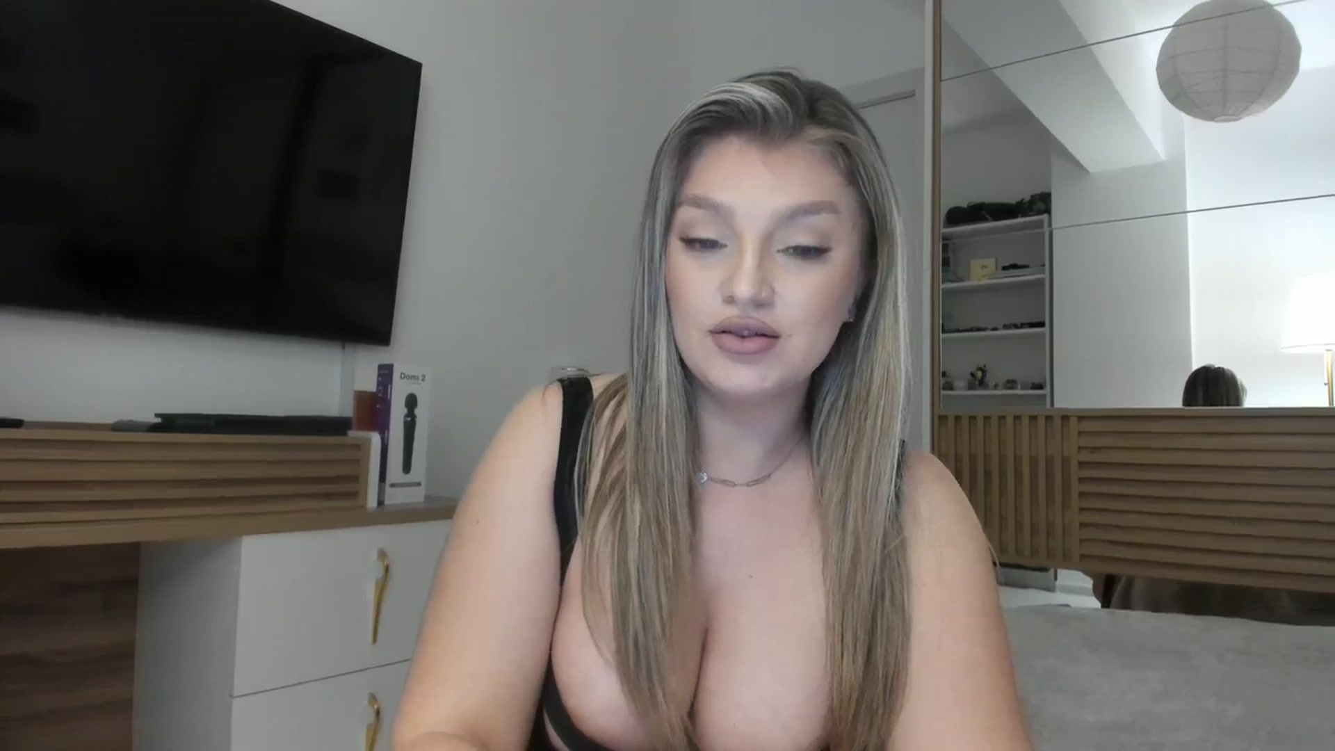 Gallery image thumbnail from WetSelf's myfreecams stream on, 10/23/2023, 19:06 image 10 of 20
