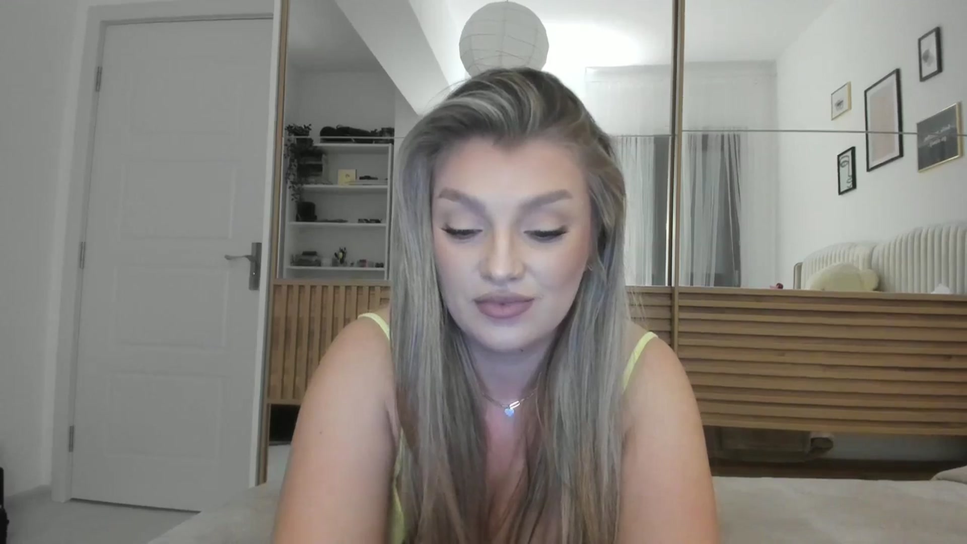 Gallery image thumbnail from WetSelf's myfreecams stream on, 10/24/2023, 19:04 image 20 of 20