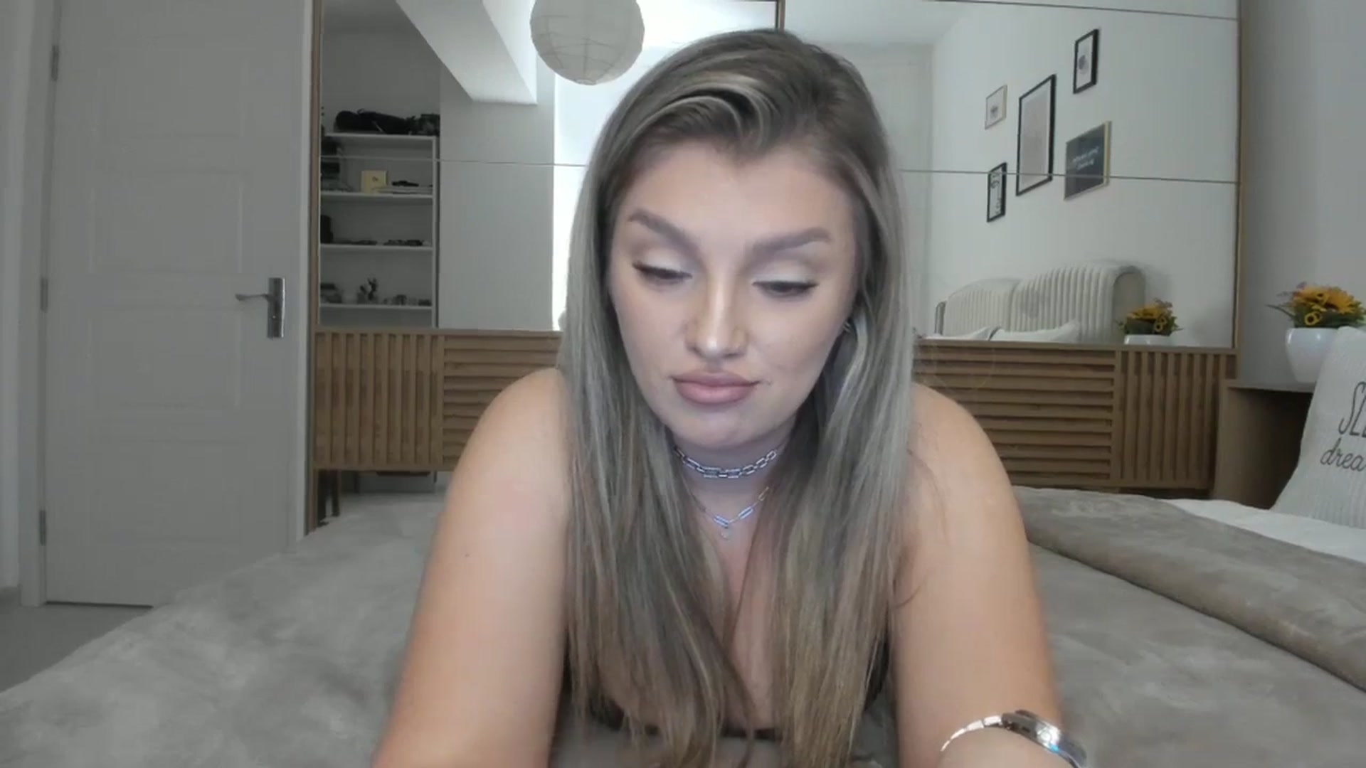 Gallery image thumbnail from WetSelf's myfreecams stream on, 11/06/2023, 17:43 image 13 of 20