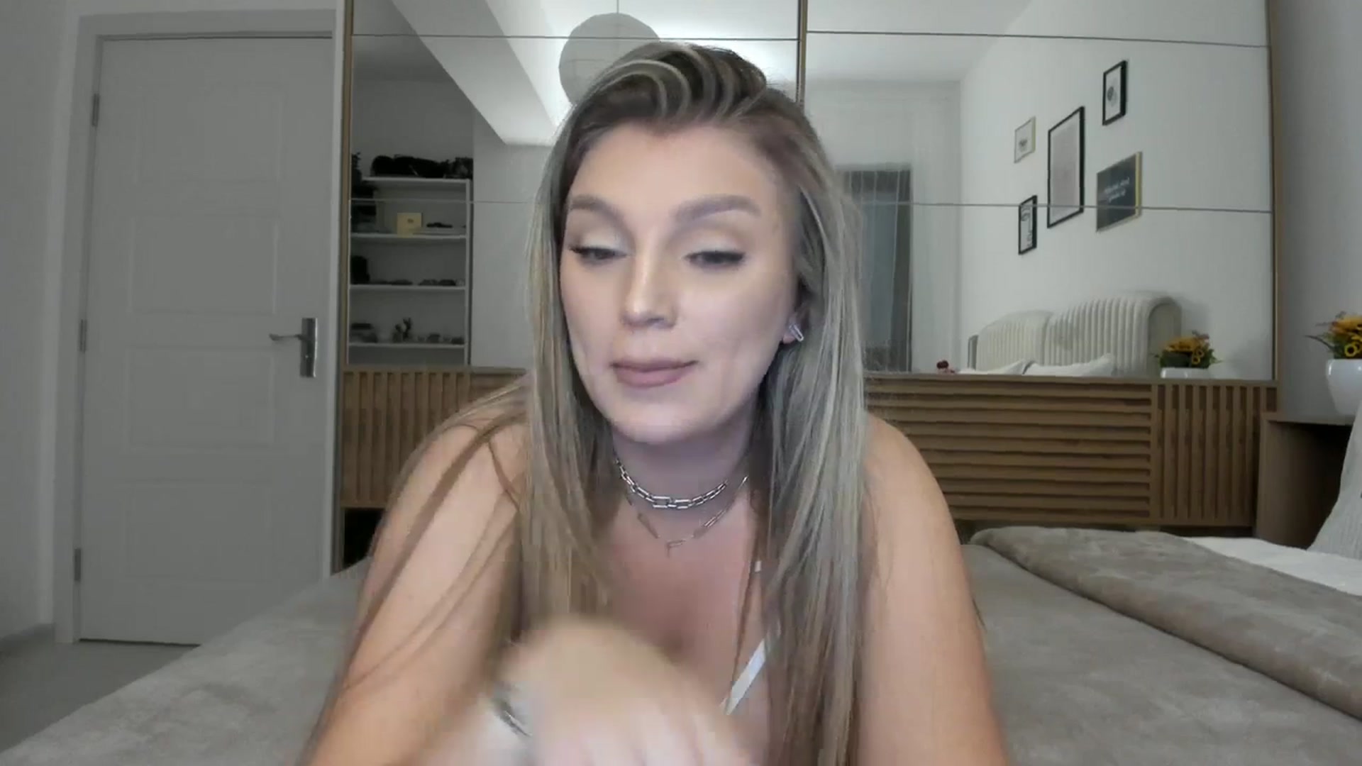 Gallery image thumbnail from WetSelf's myfreecams stream on, 11/06/2023, 18:43 image 20 of 20