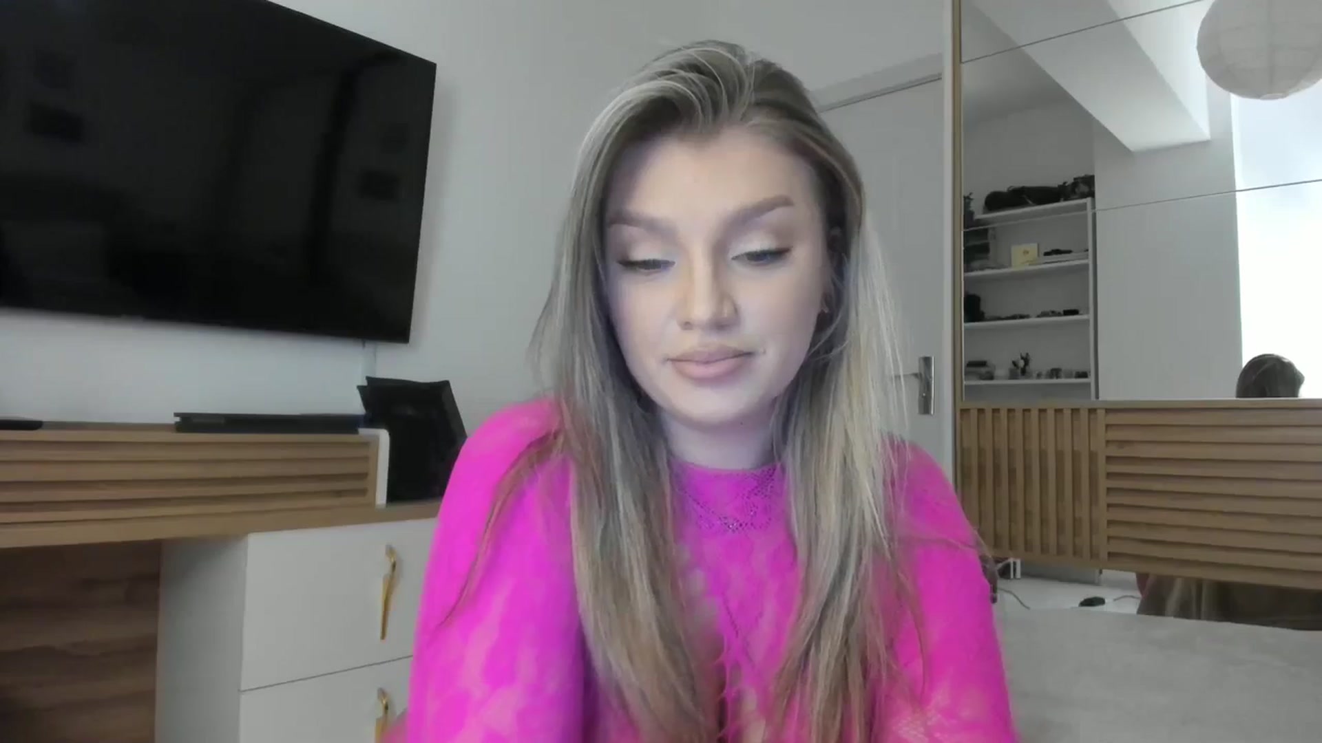 Gallery image thumbnail from WetSelf's myfreecams stream on, 11/08/2023, 21:19 image 5 of 20