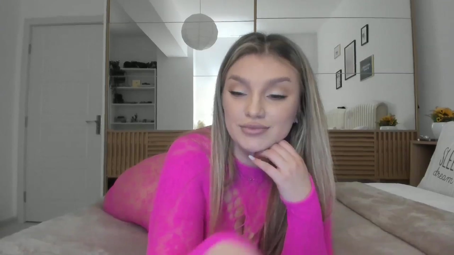 Gallery image thumbnail from WetSelf's myfreecams stream on, 11/08/2023, 21:19 image 16 of 20