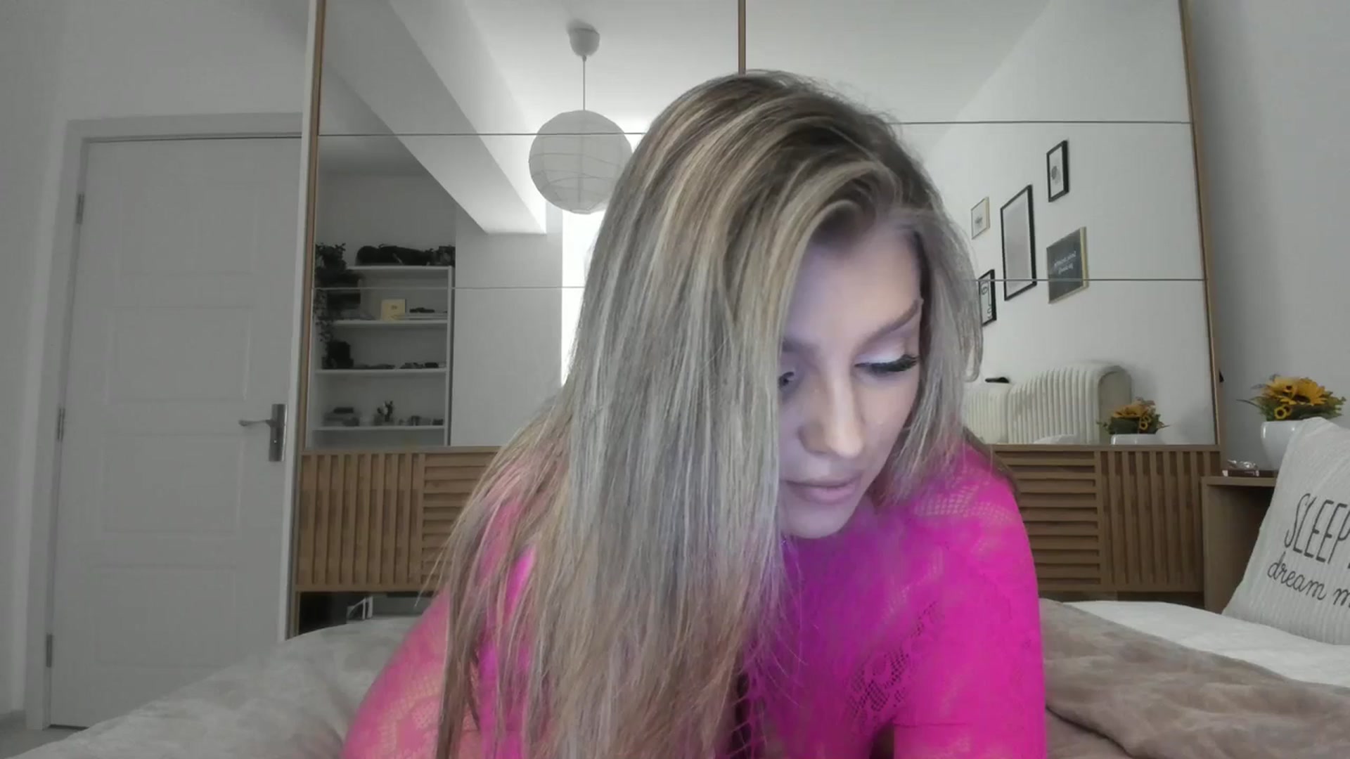 Gallery image thumbnail from WetSelf's myfreecams stream on, 11/08/2023, 21:19 image 20 of 20