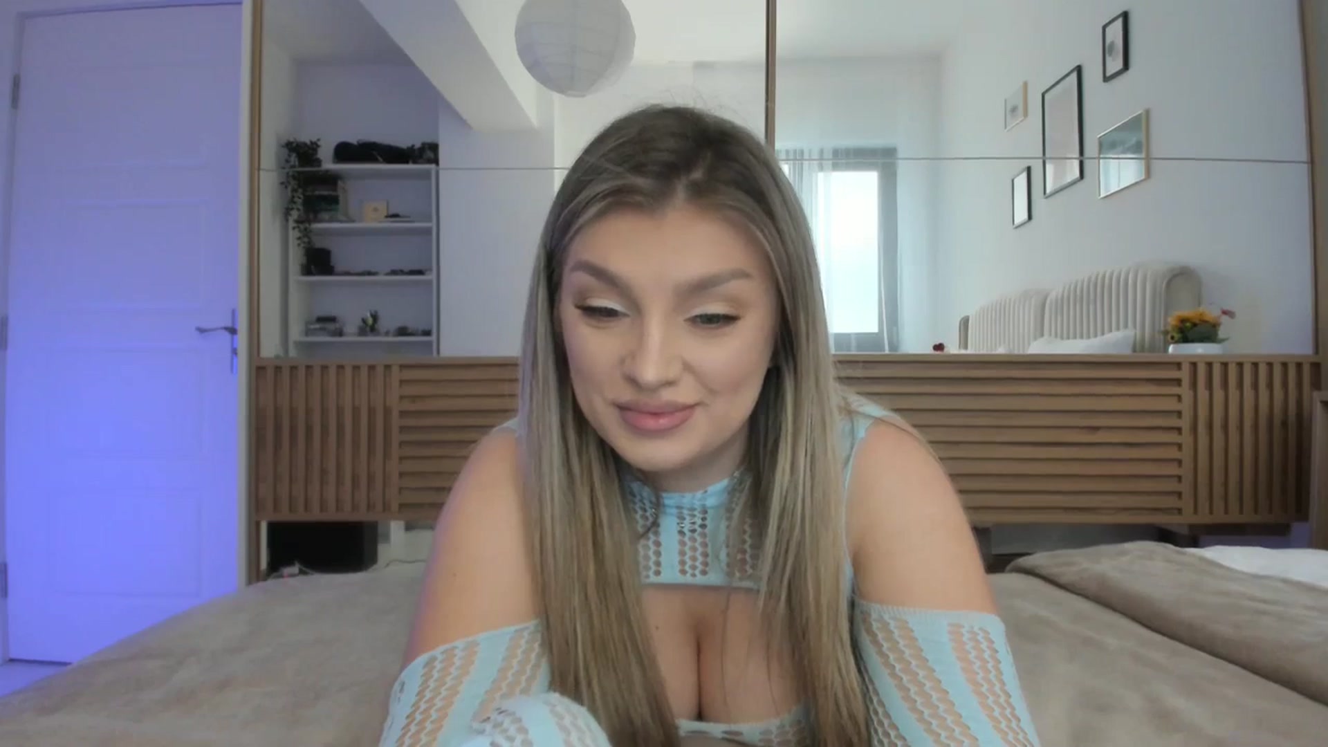 Gallery image thumbnail from WetSelf's myfreecams stream on, 11/15/2023, 11:37 image 10 of 20