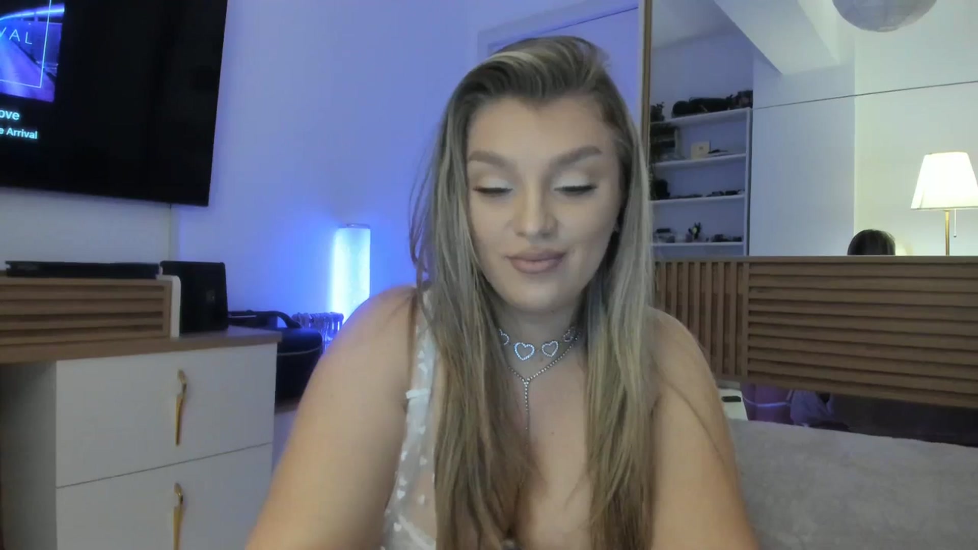 Gallery image thumbnail from WetSelf's myfreecams stream on, 11/16/2023, 16:33 image 10 of 20