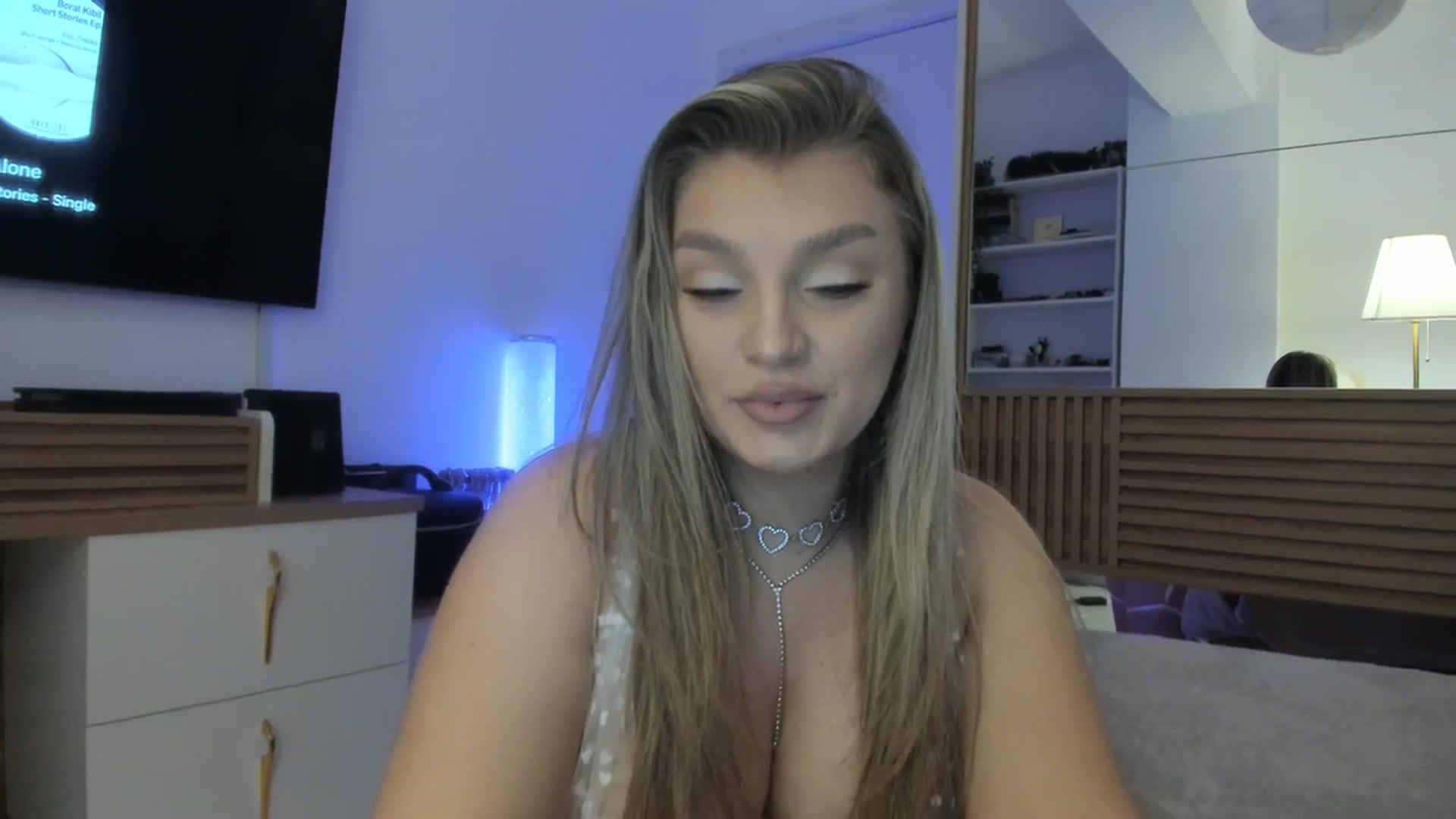Gallery image thumbnail from WetSelf's myfreecams stream on, 11/16/2023, 16:33 image 12 of 20