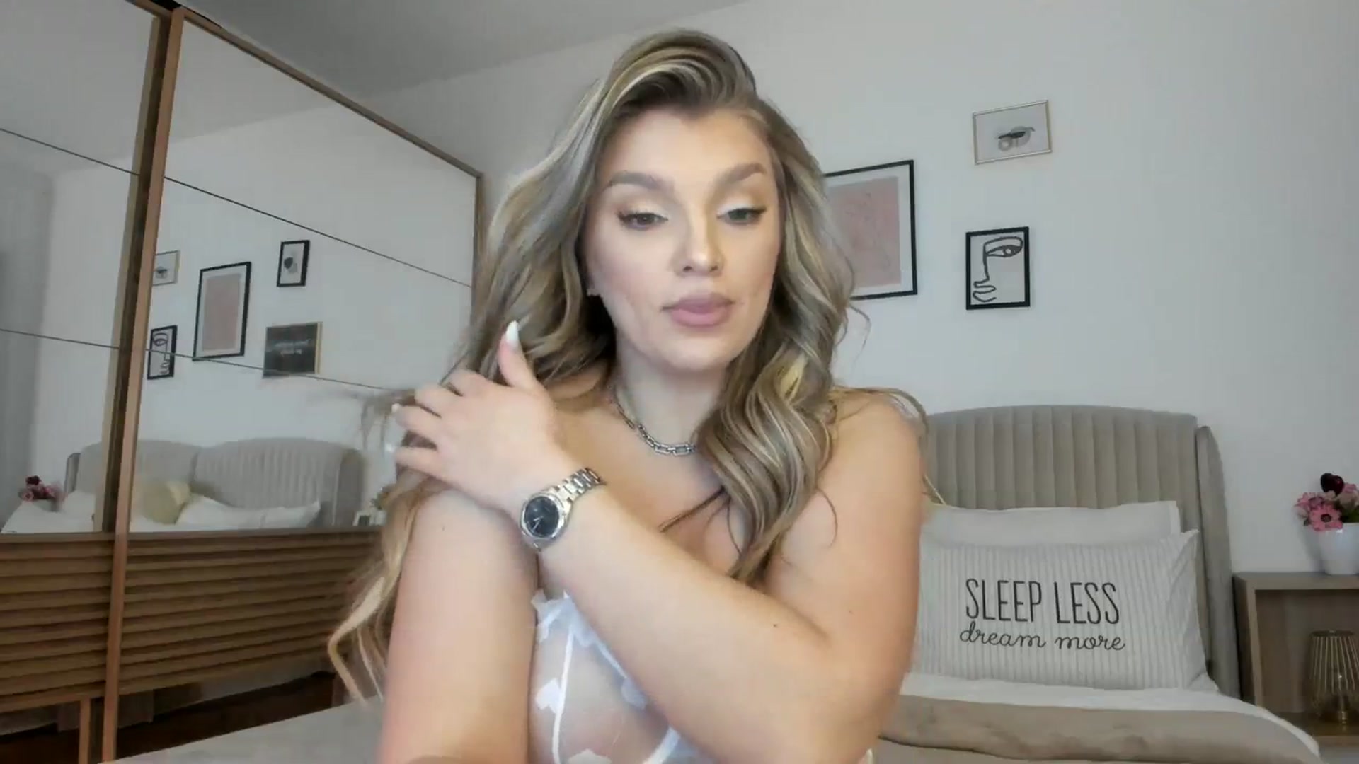 Gallery image thumbnail from WetSelf's myfreecams stream on, 11/28/2023, 23:08 image 12 of 20