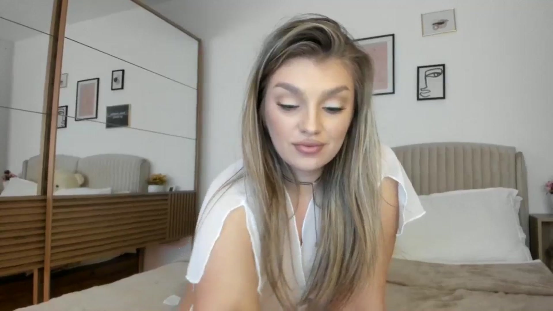 Gallery image thumbnail from WetSelf's myfreecams stream on, 12/21/2023, 22:41 image 11 of 20