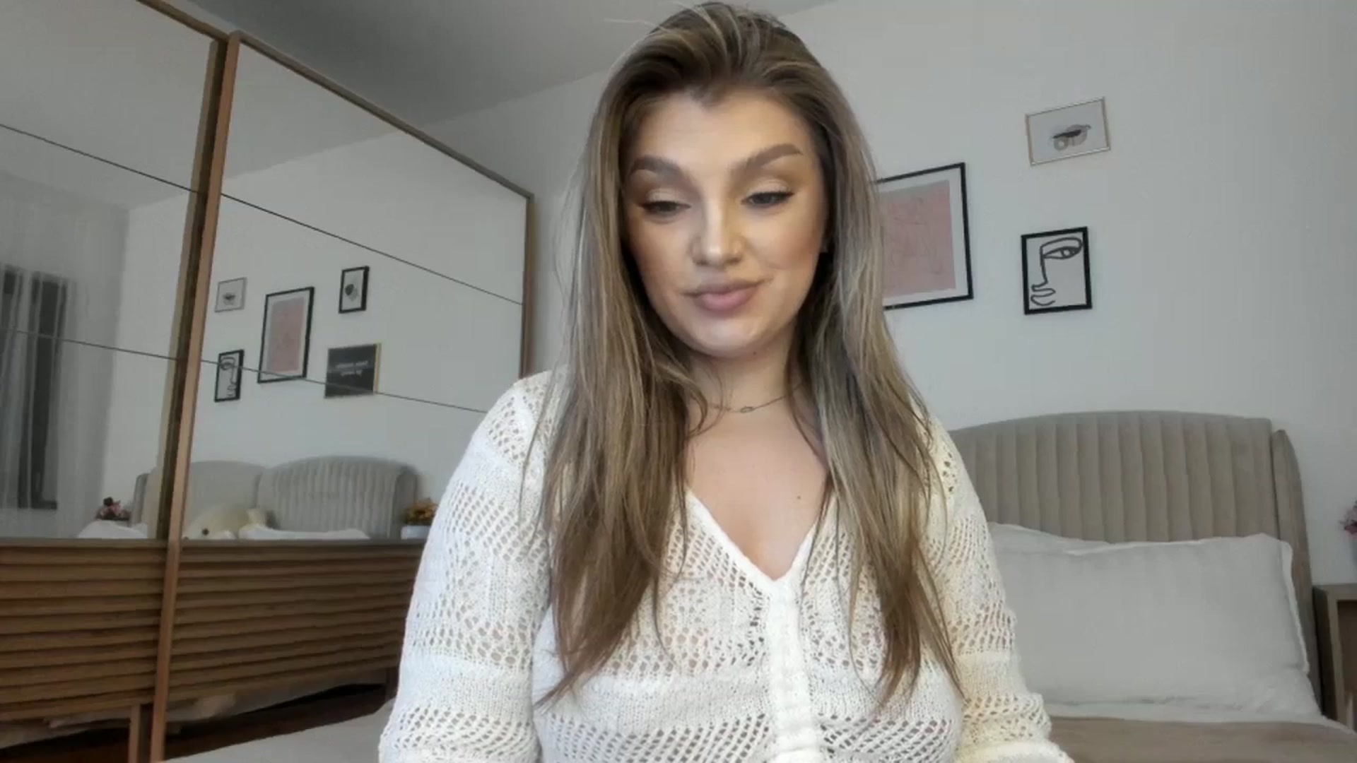 Gallery image thumbnail from WetSelf's myfreecams stream on, 02/19/2024, 23:38 image 13 of 20
