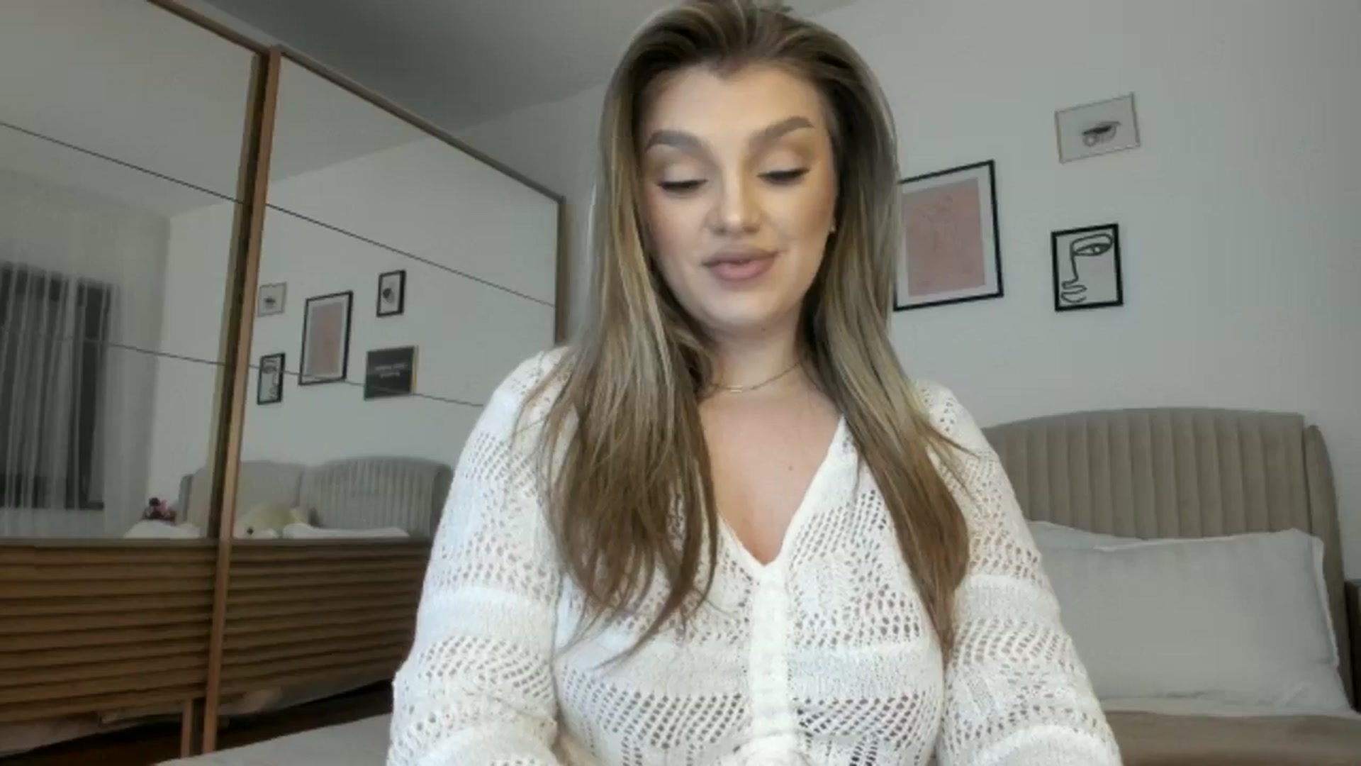Gallery image thumbnail from WetSelf's myfreecams stream on, 02/19/2024, 23:38 image 9 of 20