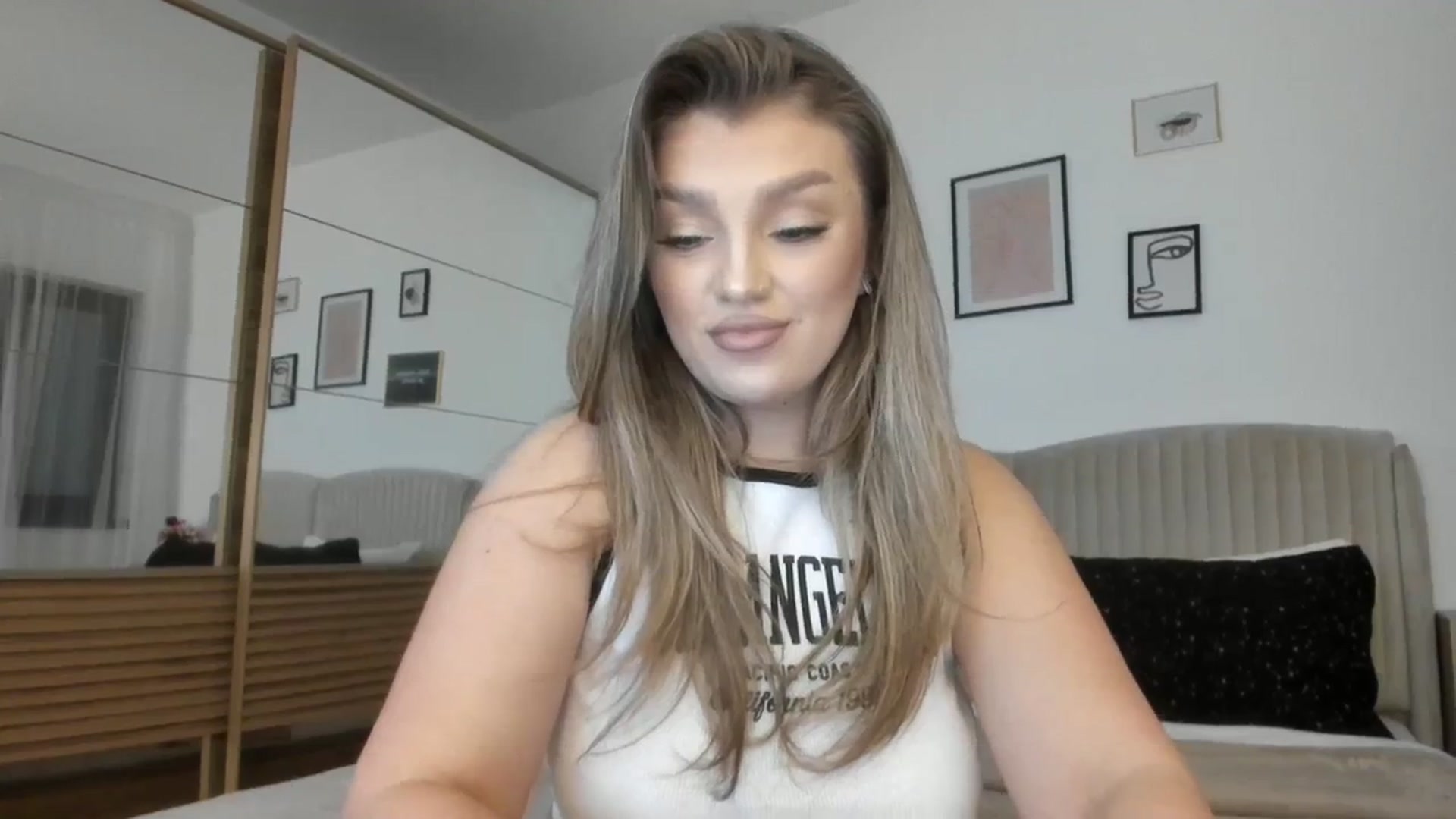 Gallery image thumbnail from WetSelf's myfreecams stream on, 03/17/2024, 17:09 image 17 of 20