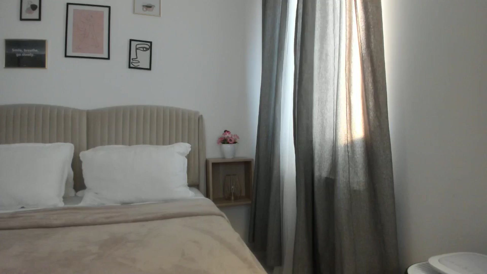 Gallery image thumbnail from WetSelf's myfreecams stream on, 06/25/2024, 16:56 image 3 of 20