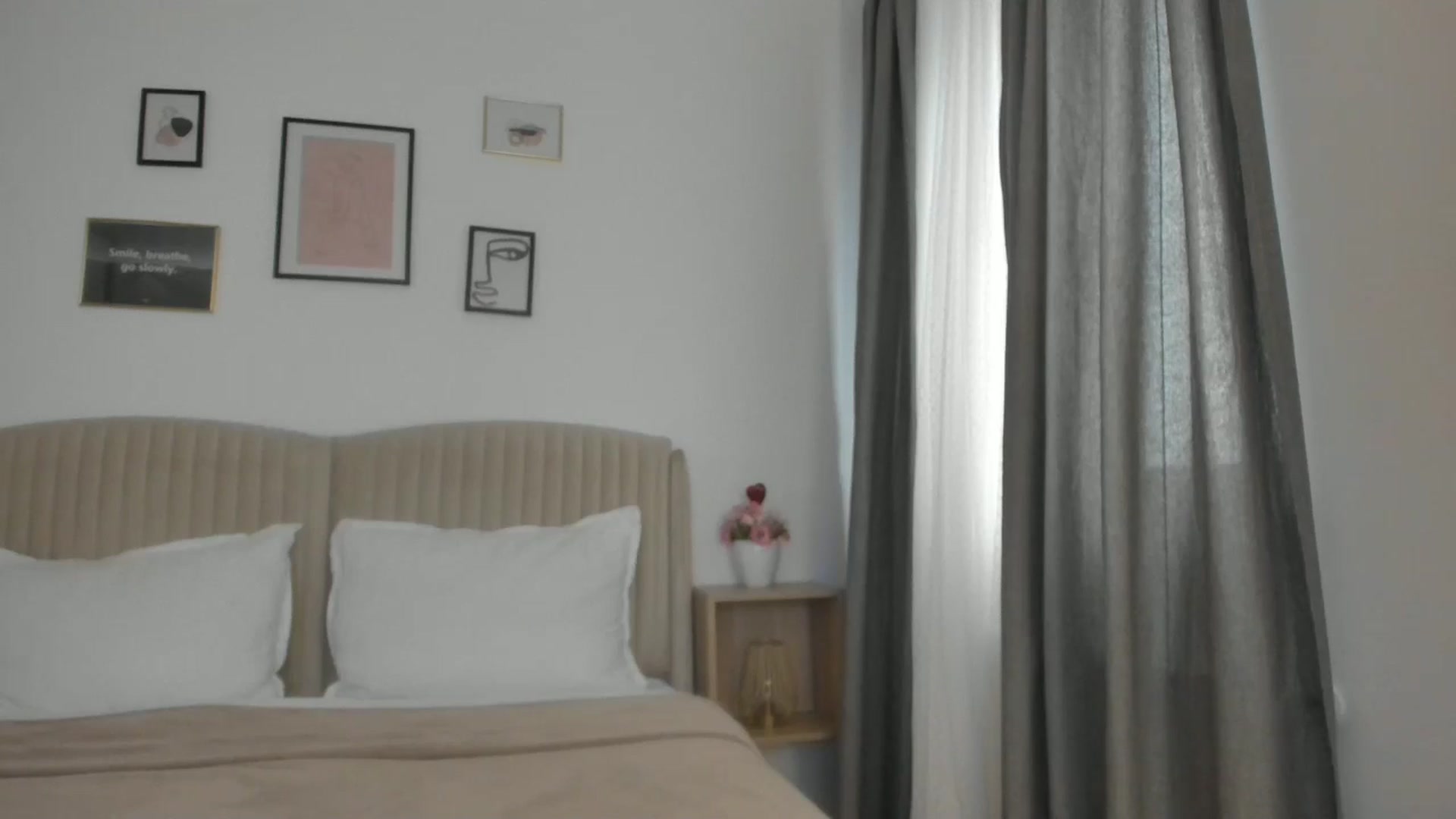 Gallery image thumbnail from WetSelf's myfreecams stream on, 09/30/2024, 12:38 image 16 of 20