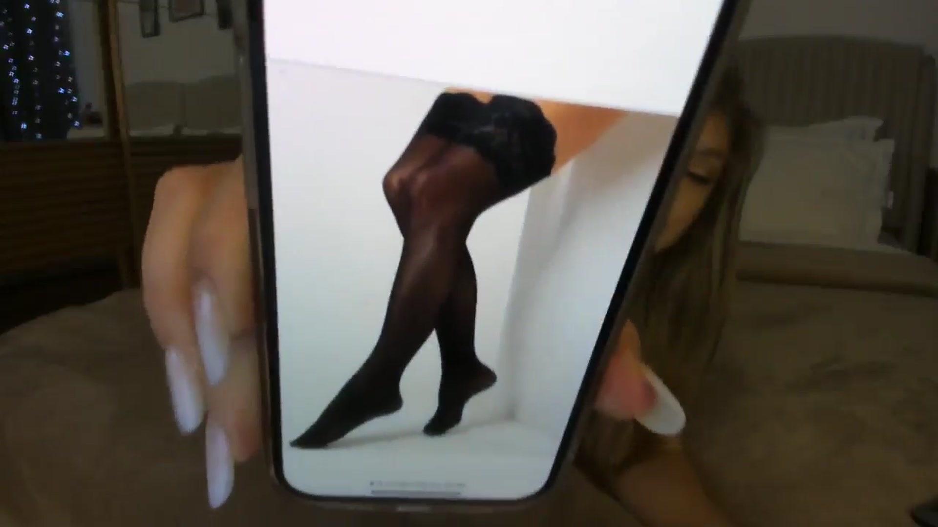 Gallery image thumbnail from WetSelf's myfreecams stream on, 12/29/2024, 19:06 image 13 of 20