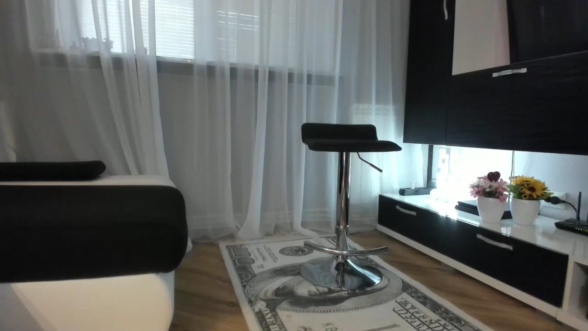 Gallery image thumbnail from WetSelf's myfreecams stream on, 03/15/2025, 10:25 image 18 of 20