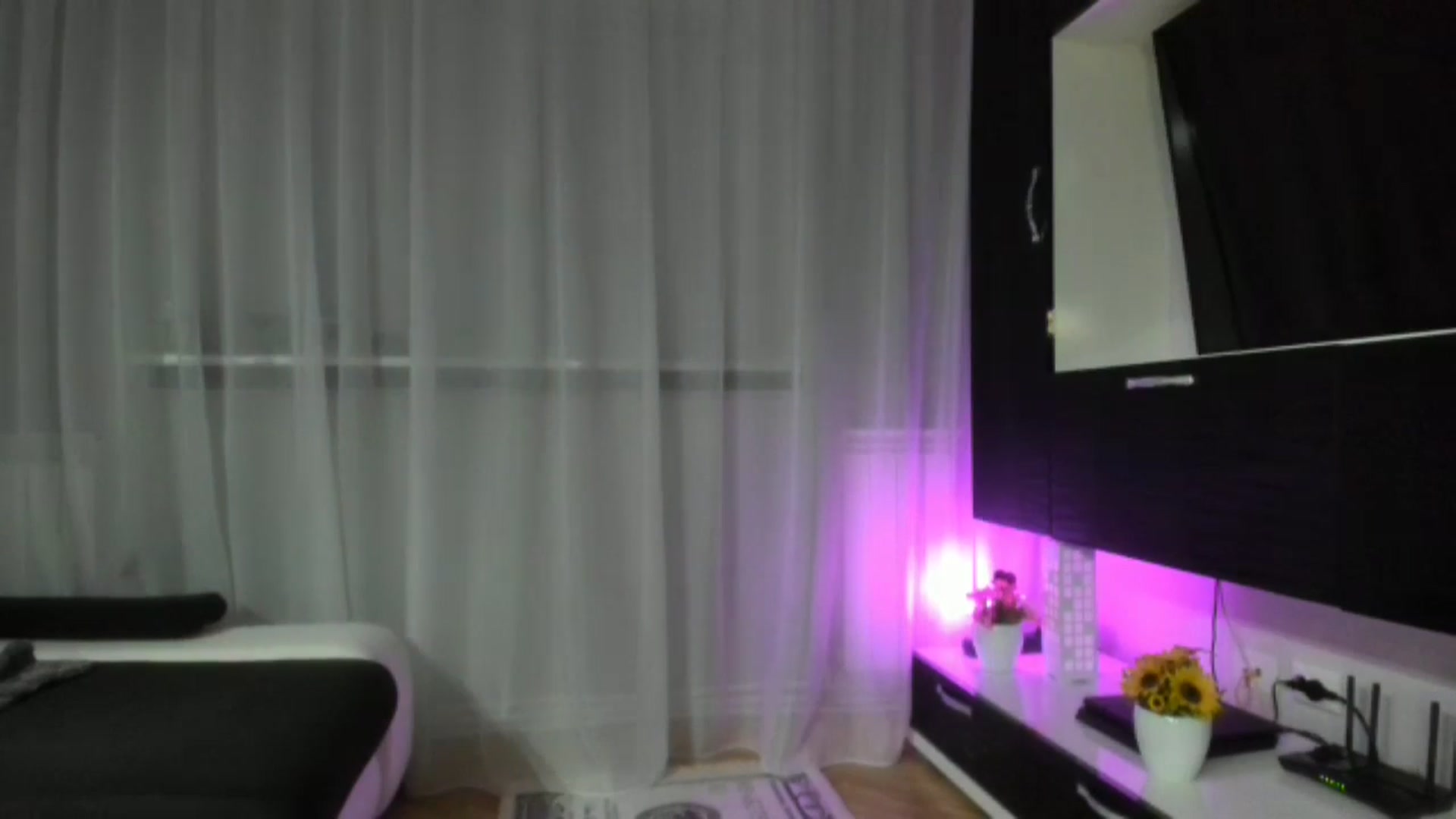Gallery image thumbnail from WetSelf's myfreecams stream on, 03/19/2025, 18:13 image 17 of 20
