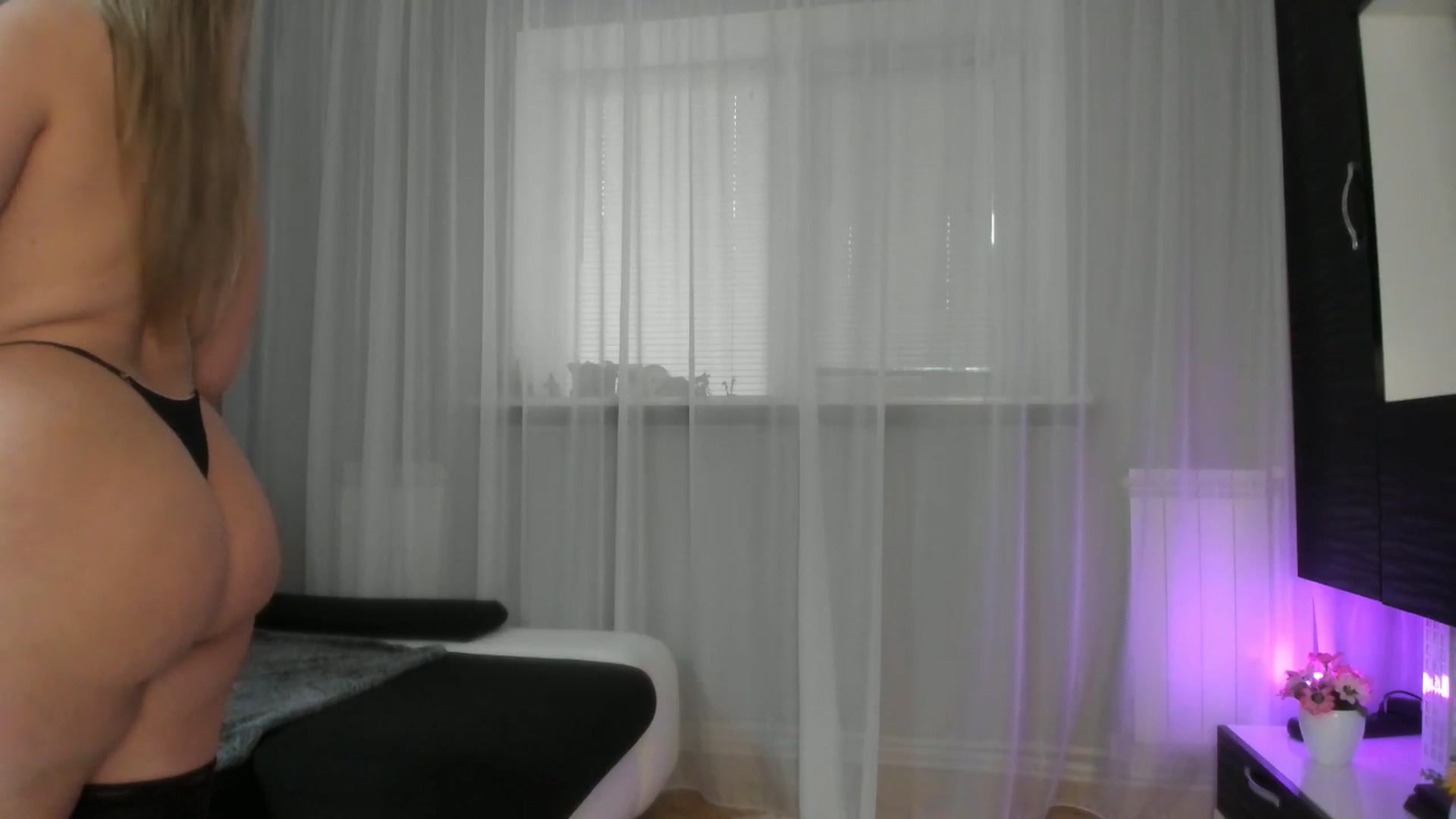 Gallery image thumbnail from WetSelf's myfreecams stream on, 03/25/2025, 08:48 image 9 of 20