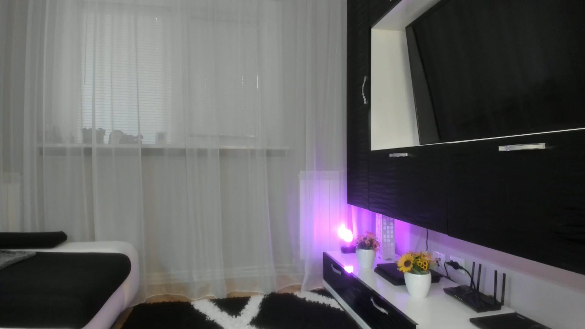 Gallery image thumbnail from WetSelf's myfreecams stream on, 04/16/2025, 07:39 image 11 of 20