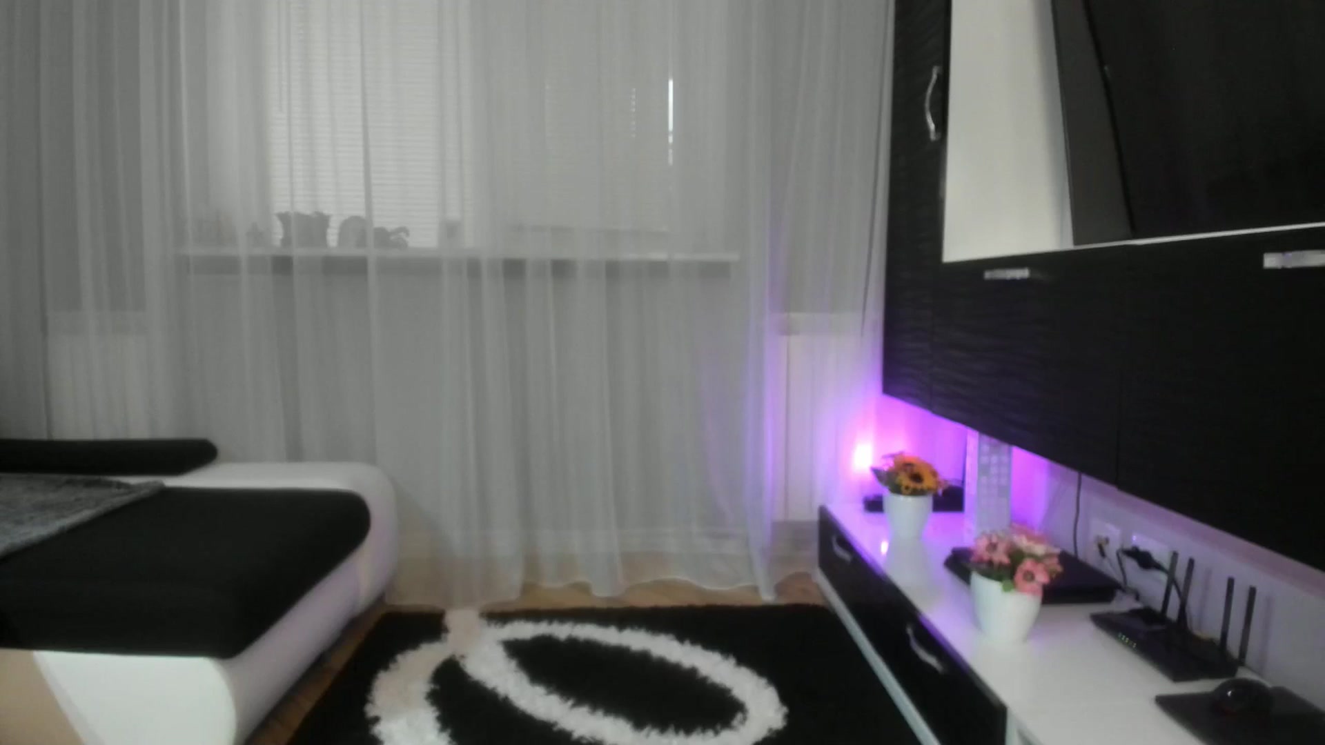 Gallery image thumbnail from WetSelf's myfreecams stream on, 04/19/2025, 07:20 image 8 of 20