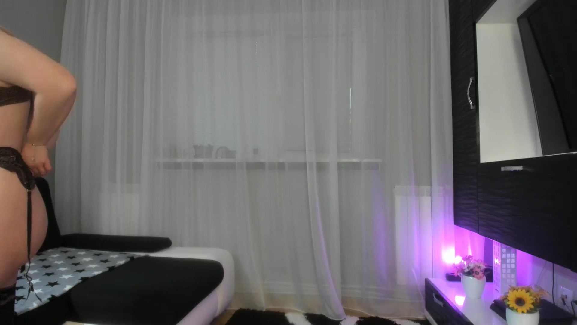 Gallery image thumbnail from WetSelf's myfreecams stream on, 04/27/2025, 08:14 image 8 of 20