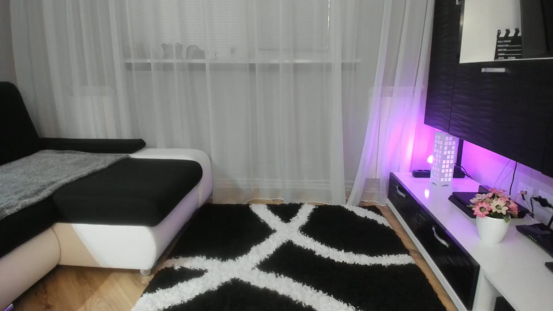 Gallery image thumbnail from WetSelf's myfreecams stream on, 05/10/2025, 09:13 image 11 of 20