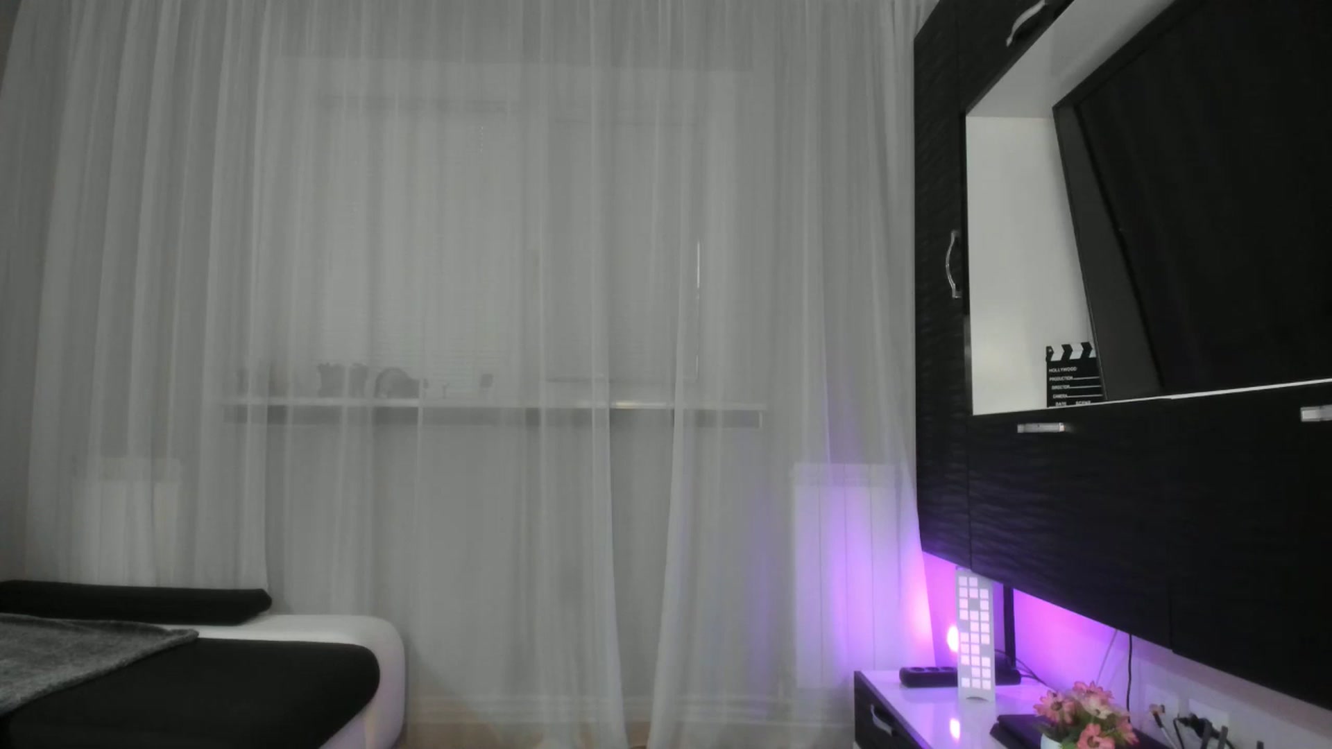Gallery image thumbnail from WetSelf's myfreecams stream on, 05/14/2025, 08:43 image 16 of 20