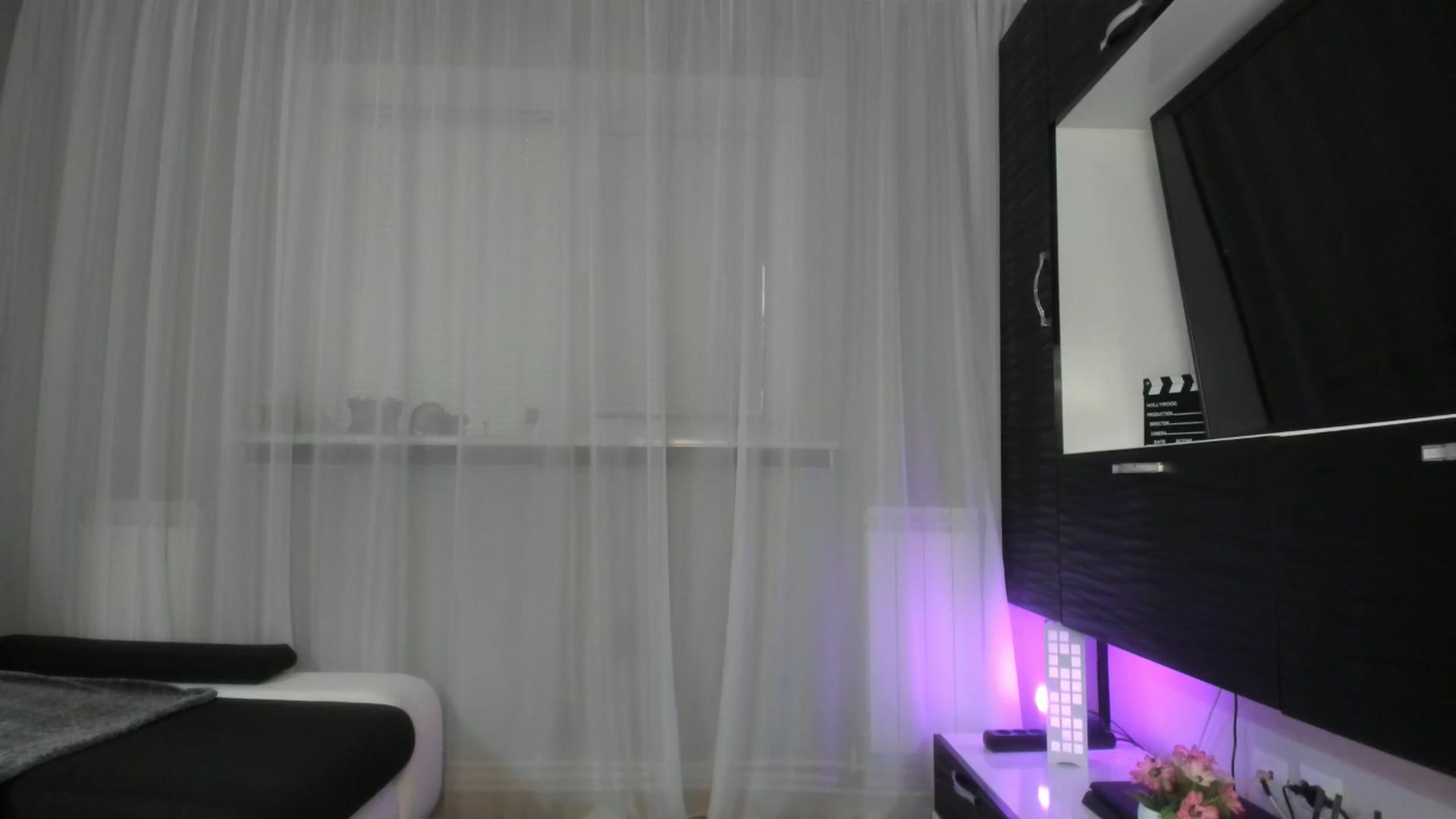 Gallery image thumbnail from WetSelf's myfreecams stream on, 05/14/2025, 08:43 image 17 of 20