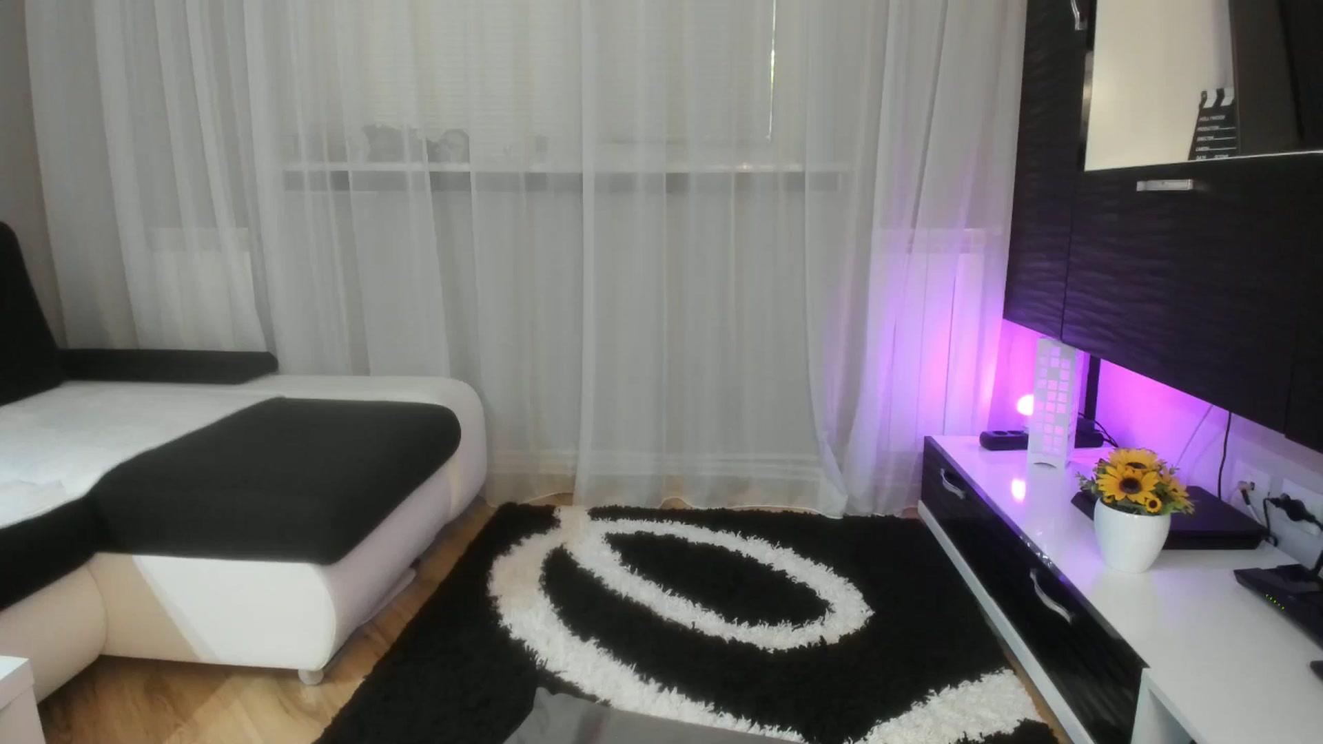 Gallery image thumbnail from WetSelf's myfreecams stream on, 05/31/2025, 09:44 image 12 of 20